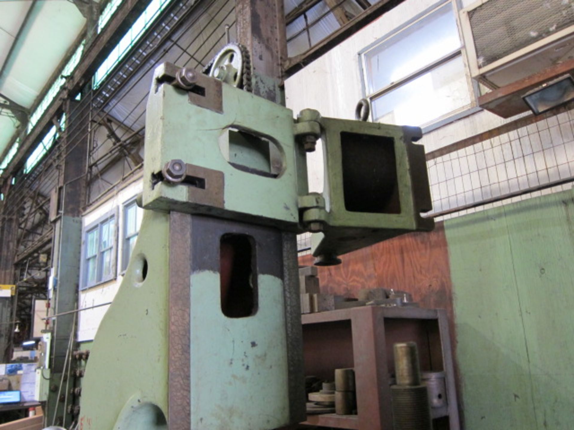 GEAR HOBBER, GOULD & EBERHARDT 72” MDL. 72H, 18” face width, 36” table dia., tailstock, coolant - Image 5 of 6