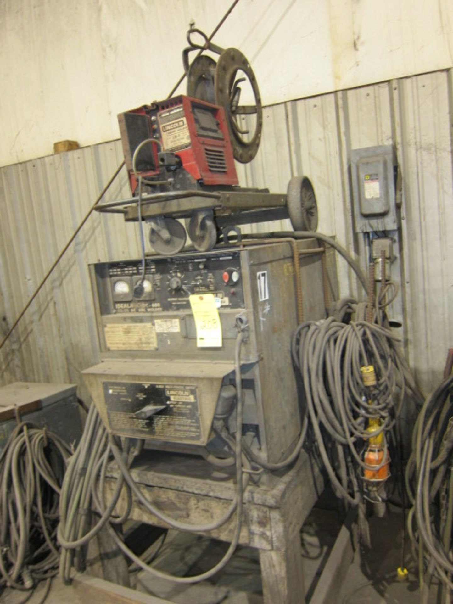 WELDING MACHINE, LINCOLN MDL. DC600, 600 amps @ 44 v., 100% duty cycle, w/wire feeders, S/N