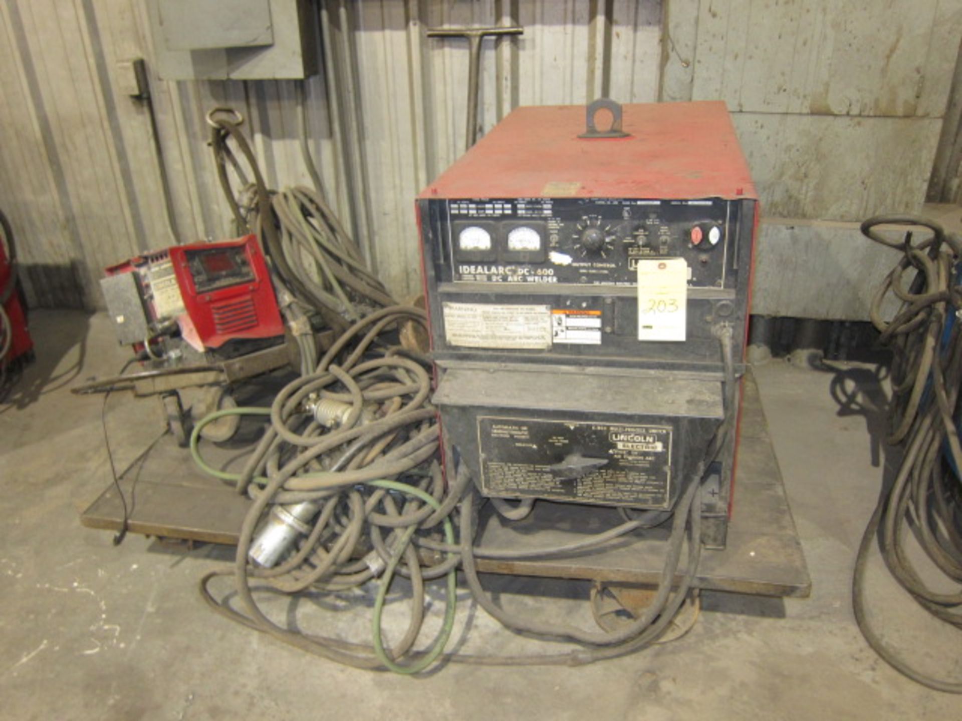 WELDING MACHINE, LINCOLN MDL. DC600, 600 amps @ 44 v., 100% duty cycle, wire feeder, S/N AC782320