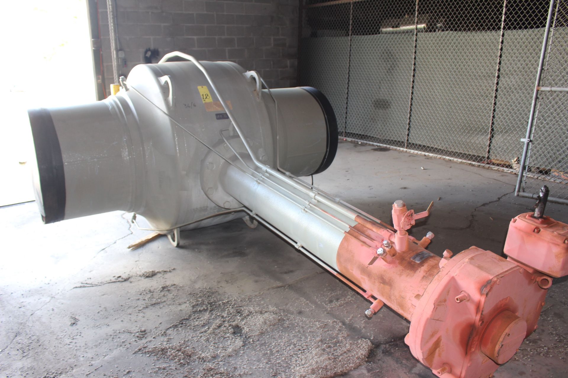 36", 600 LB. B/W FULL OPENING WELDED BODY GEAR OP, FACTORY NEW w/MTR'S. w/24: PIPE-PUPS FOR