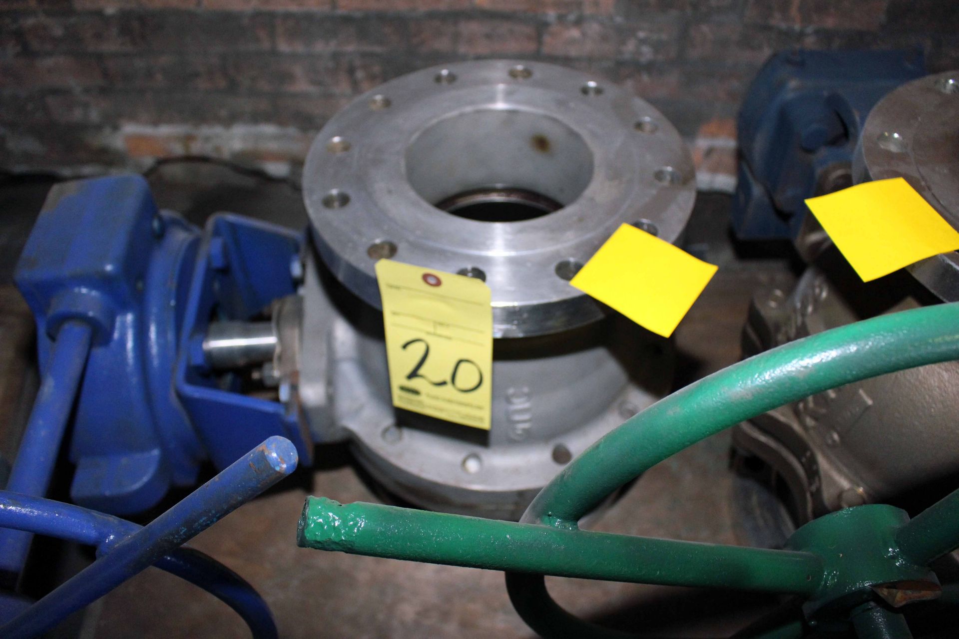 6", 300 LB. 316 F/E (2 PC.) BALL VALVE GEAR OP. FULL PORT, NELLES