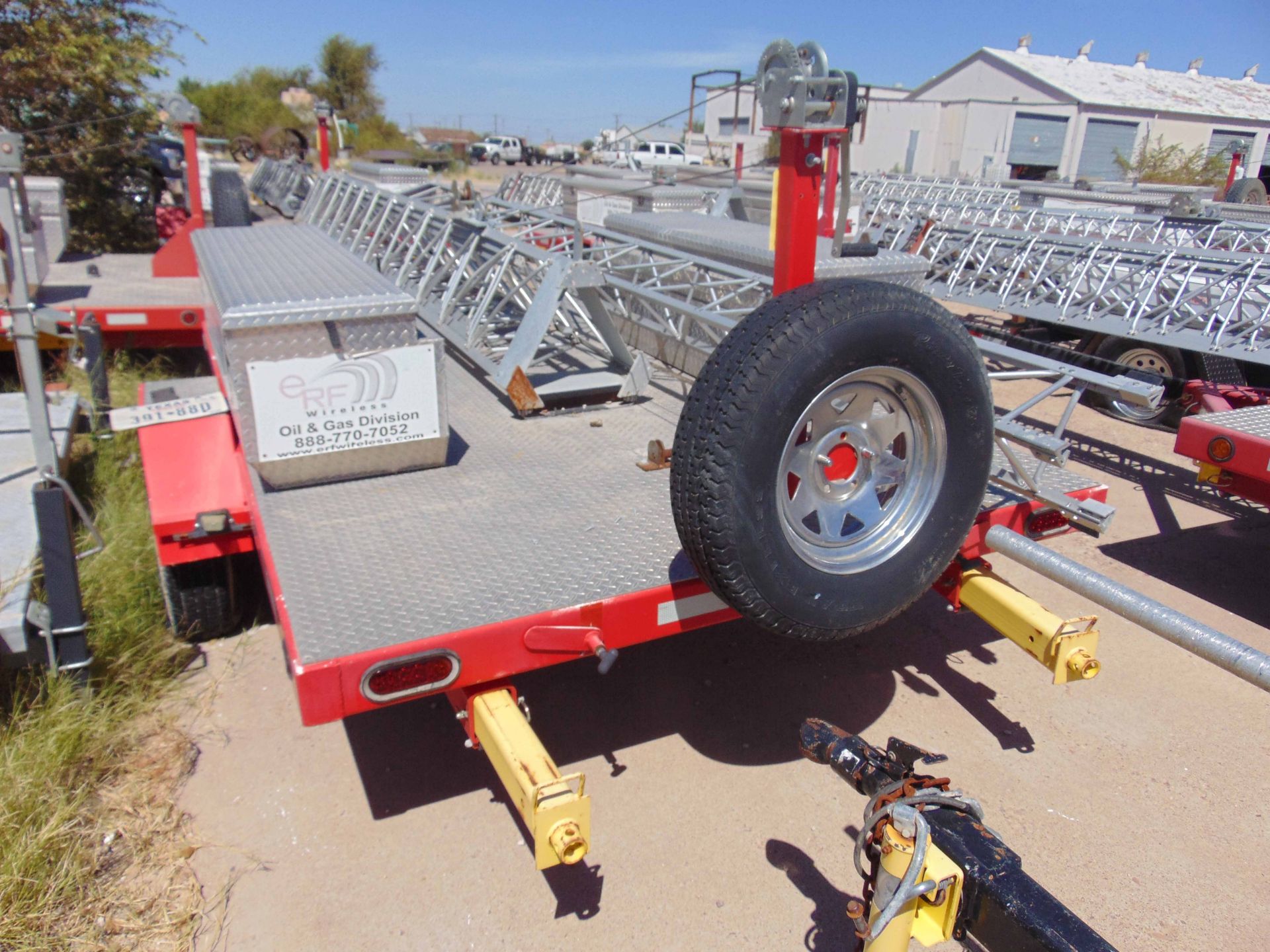 MOBILE BROADBAND TOWER TRAILER, AMERITRAIL MDL. FSI-512, new 2010, 50' 3-section tower, hand - Image 4 of 6