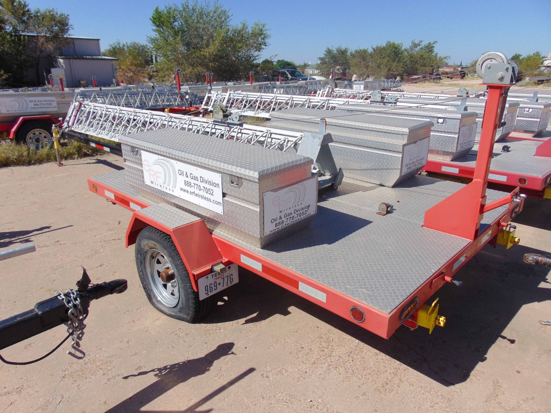 MOBILE BROADBAND TOWER TRAILER, AMERITRAIL MDL. FSI-512, new 2010, 50' 3-section tower, hand - Image 4 of 6