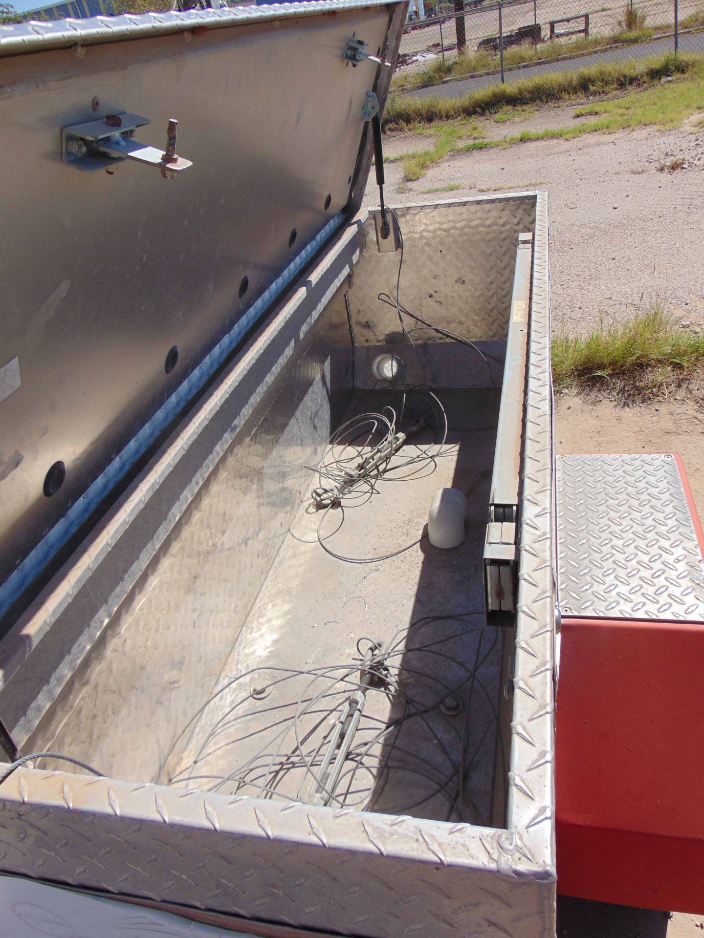 MOBILE BROADBAND TOWER TRAILER, AMERITRAIL MDL. FSI-512, new 2010, 50' 3-section tower, hand - Image 3 of 6