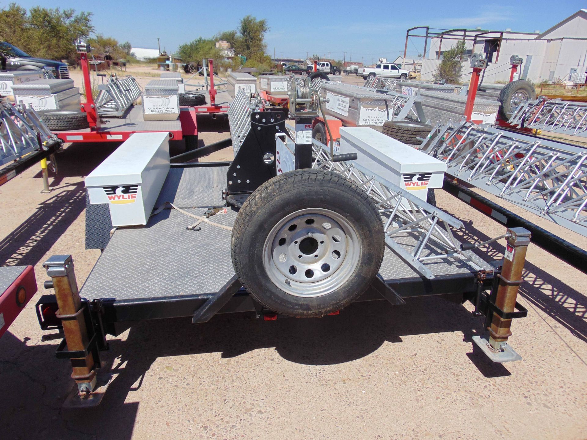 MOBILE BROADBAND TOWER TRAILER, WYLIE AND SONS, new 2009, 50' 3-section tower, hand winch, (2) - Image 4 of 6