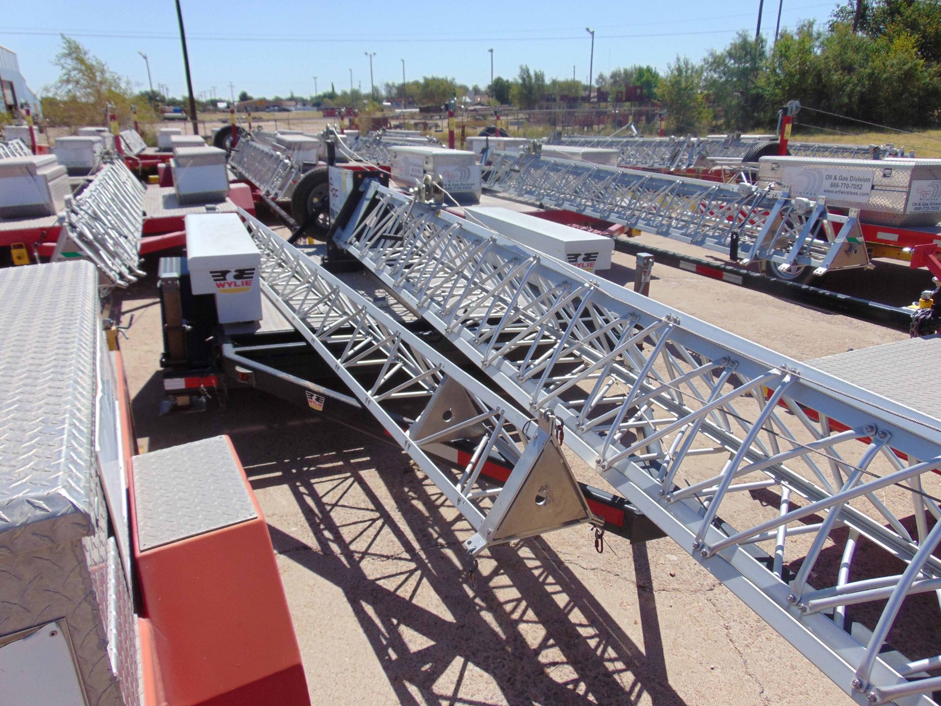MOBILE BROADBAND TOWER TRAILER, WYLIE AND SONS, new 2009, 50' 3-section tower, hand winch, (2)