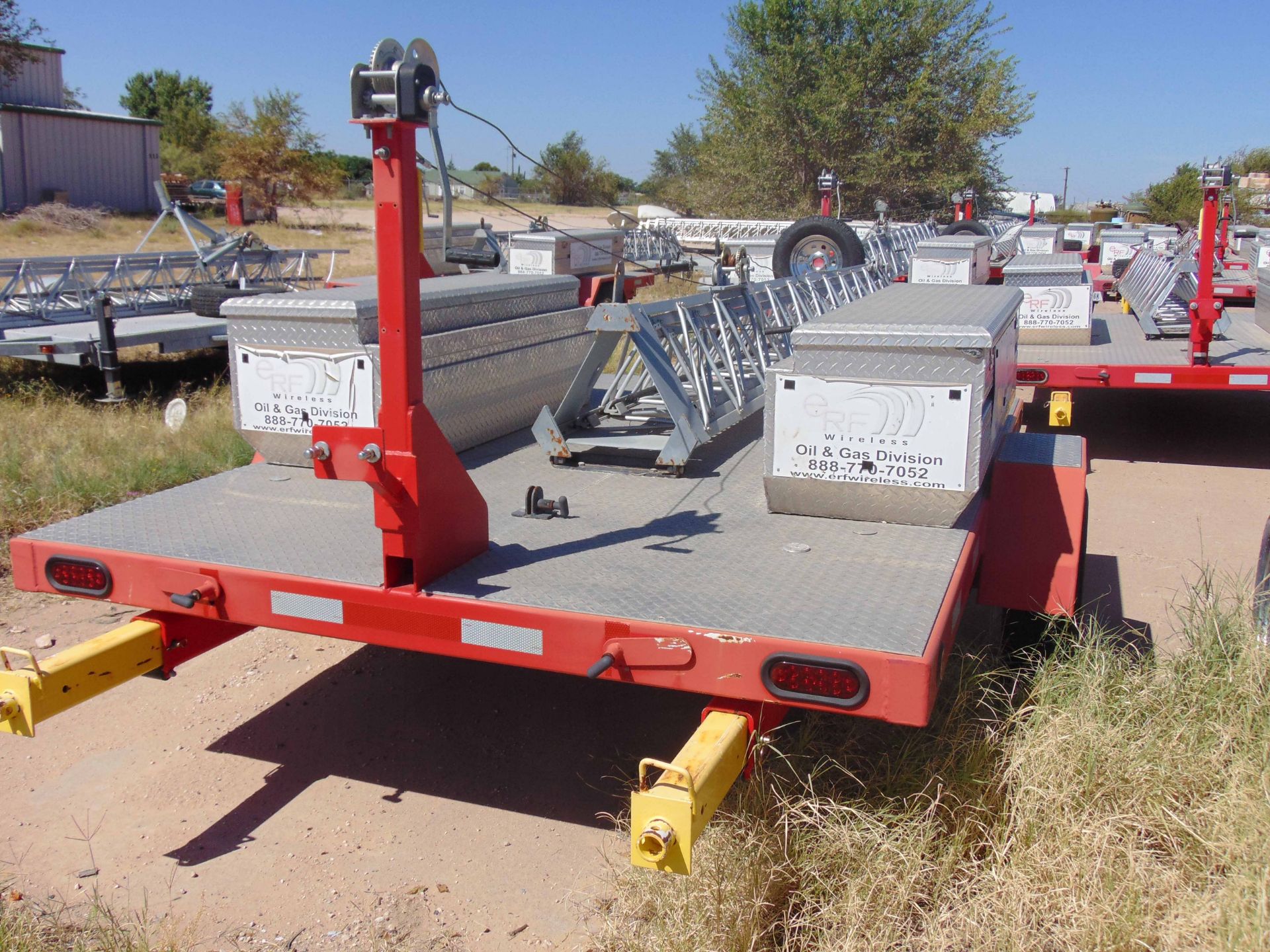 MOBILE BROADBAND TOWER TRAILER, AMERITRAIL MDL. FSI-512, new 2010, 50' 3-section tower, hand - Image 4 of 6