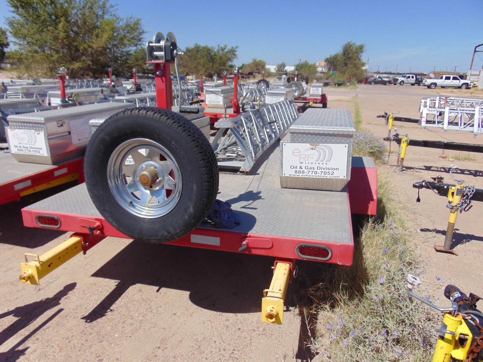 MOBILE BROADBAND TOWER TRAILER, AMERITRAIL MDL. FSI-512, new 2010, 50' 3-section tower, hand - Image 4 of 6