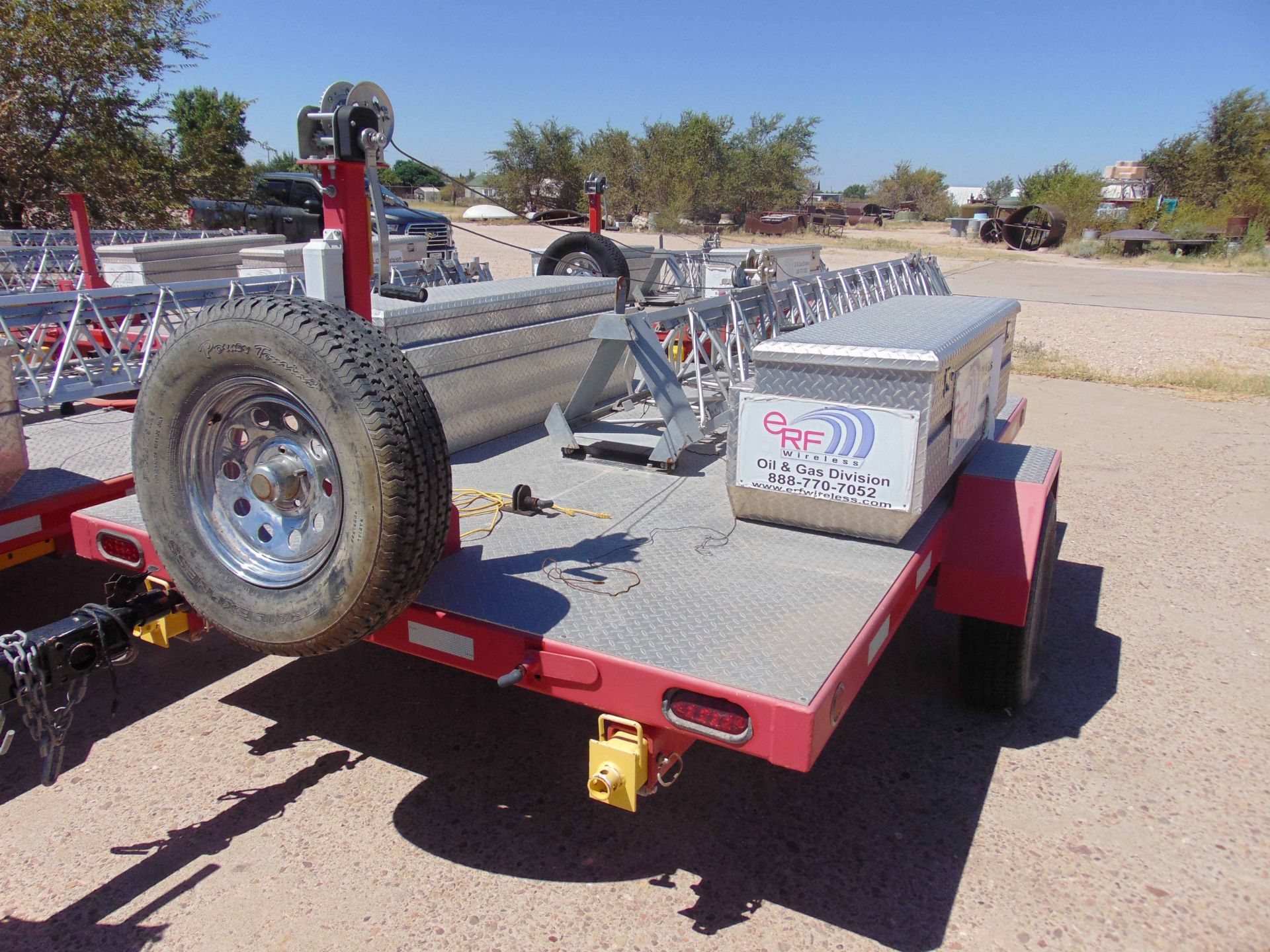 MOBILE BROADBAND TOWER TRAILER, AMERITRAIL MDL. FSI-512, new 2010, 50' 3-section tower, hand - Image 4 of 6