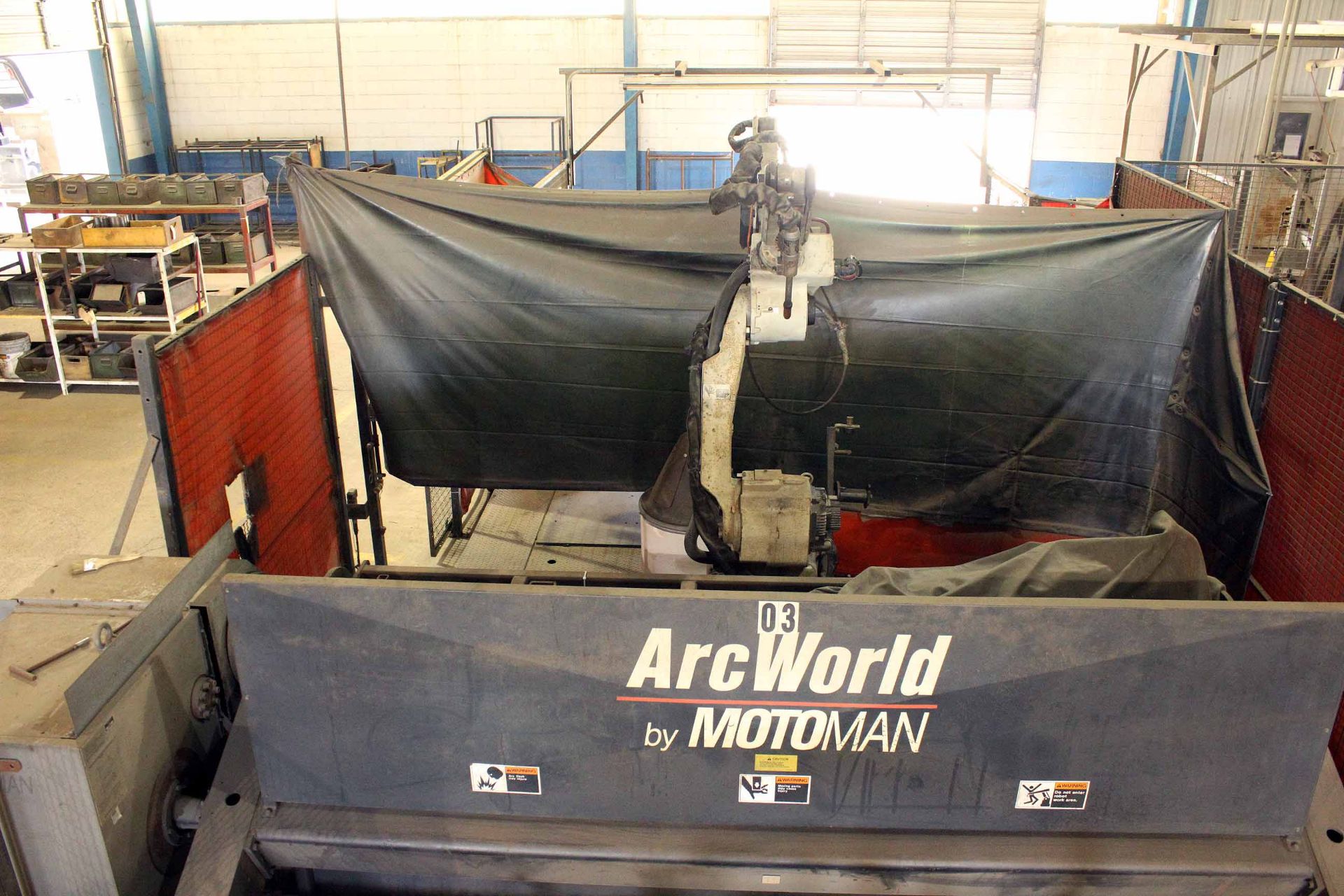 ROBOTIC WELDING SYSTEM, MOTOMAN ARC WORLD, new 2003, horiz. rotating welding fixture, 103" dist. - Image 3 of 10