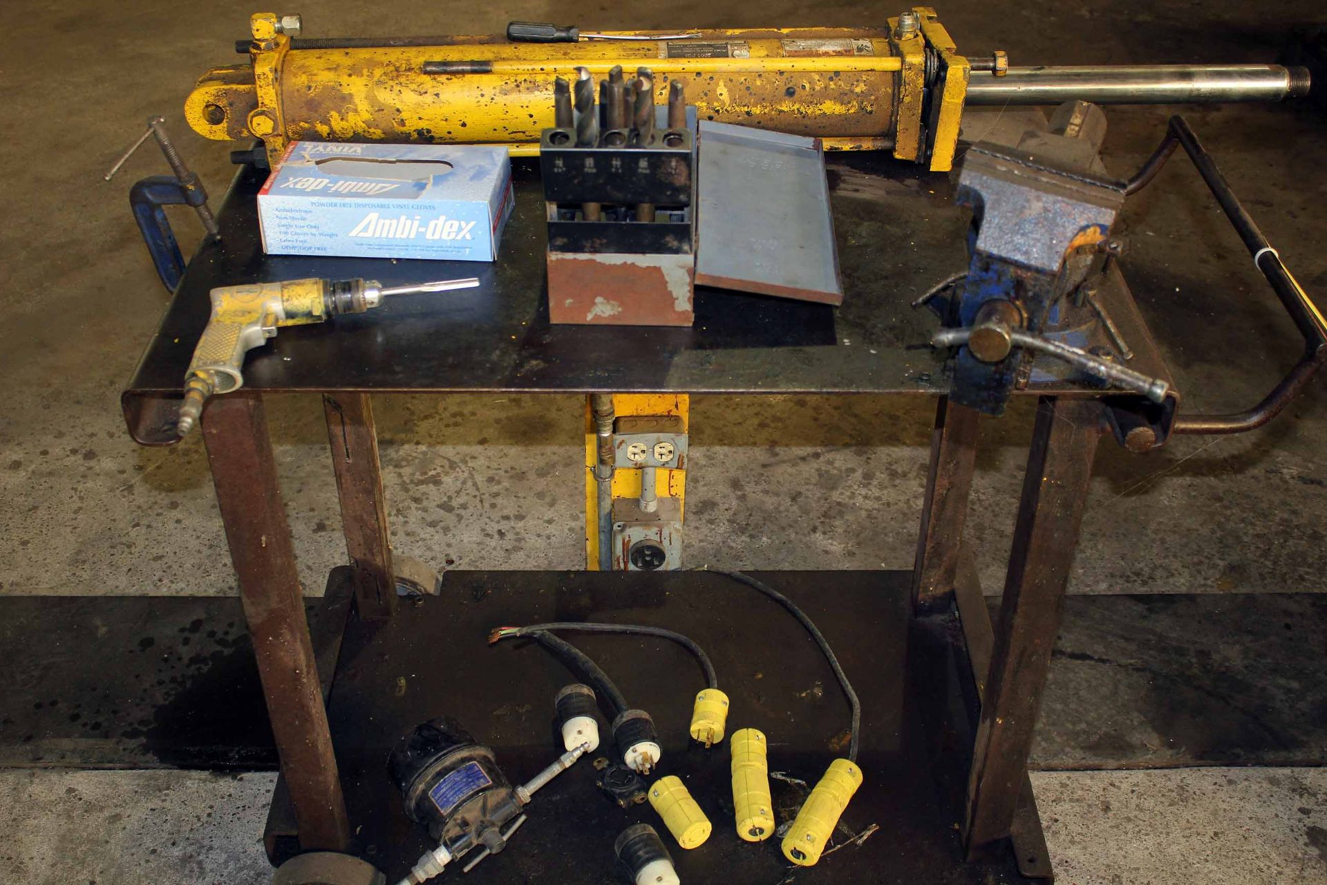 LOT CONSISTING OF: vise, drill bits, hyd. cylinder, etc., on rolling steel cart