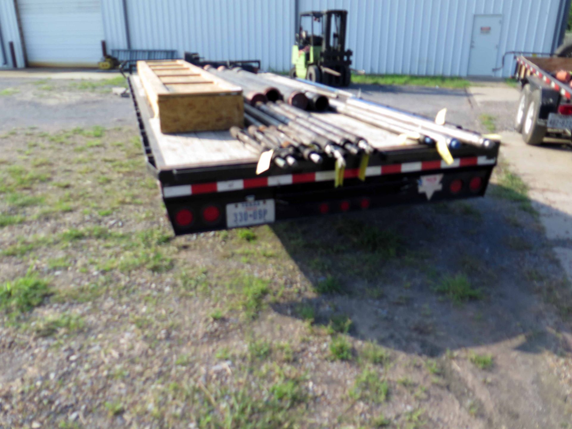 TRAILER, SUPERIOR 20', new 2012, tandem axle, TX Lic. No. 33009P, VIN 4P5F82027C117404 (delayed - Image 2 of 5