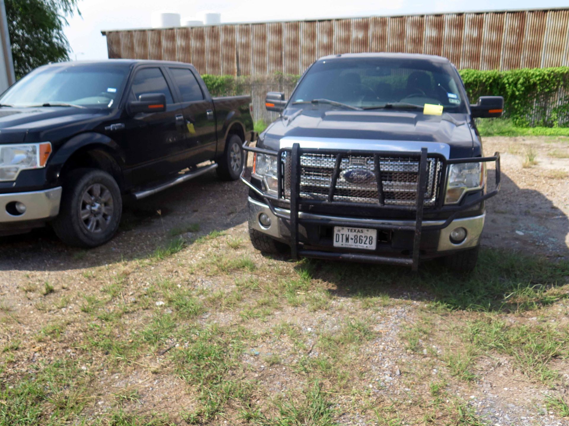 PICKUP TRUCK, 2014 FORD MDL. F-150XLT 4X4, crew cab, V-8 gasoline engine, auto. trans., Weather - Image 6 of 10