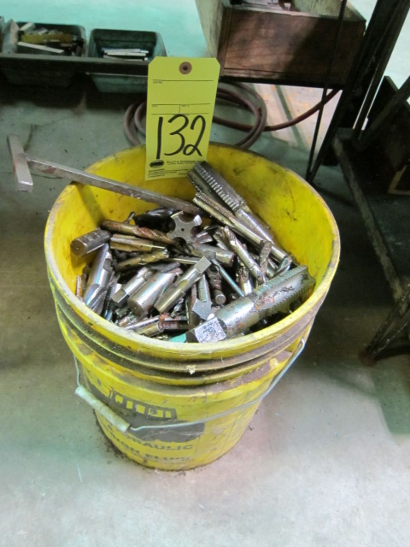 LOT OF CUTTING TOOLS, assorted (in one bucket)