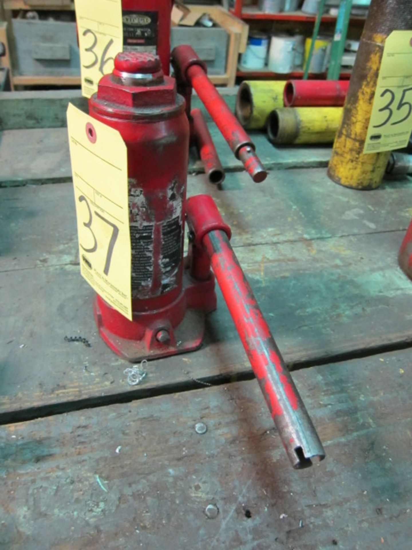 HYDRAULIC BOTTLE JACK