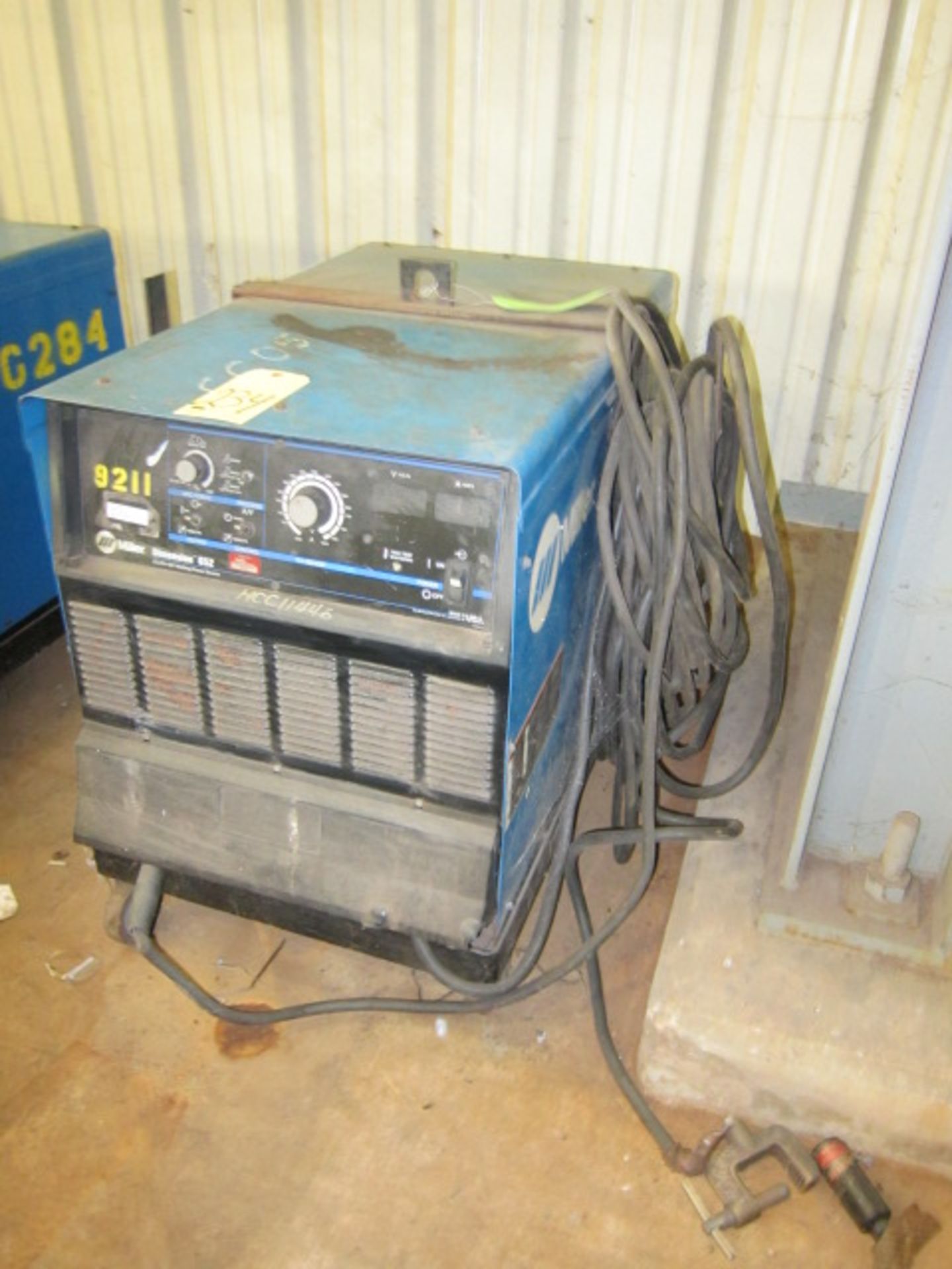 WELDING POWER SOURCE, MILLER MDL. DIMENSION 652, new 2009, 650 amps, S/N LJ381004C