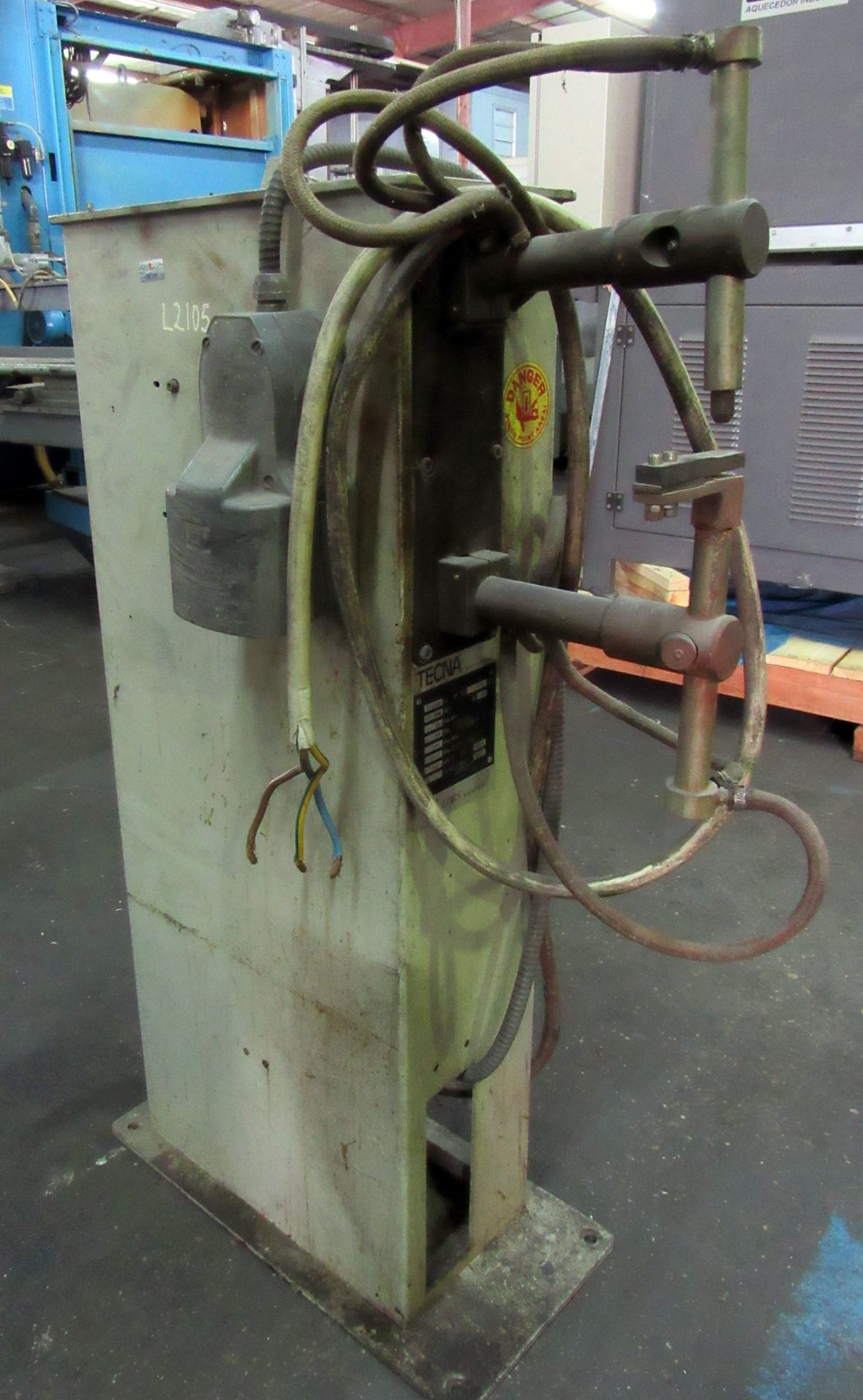 SPOT WELDER, TECNA MDL. 4608NA ROCKER ARM-TYPE, 50 Kva max welding power, 3350 amps. thermal current - Bild 4 aus 7