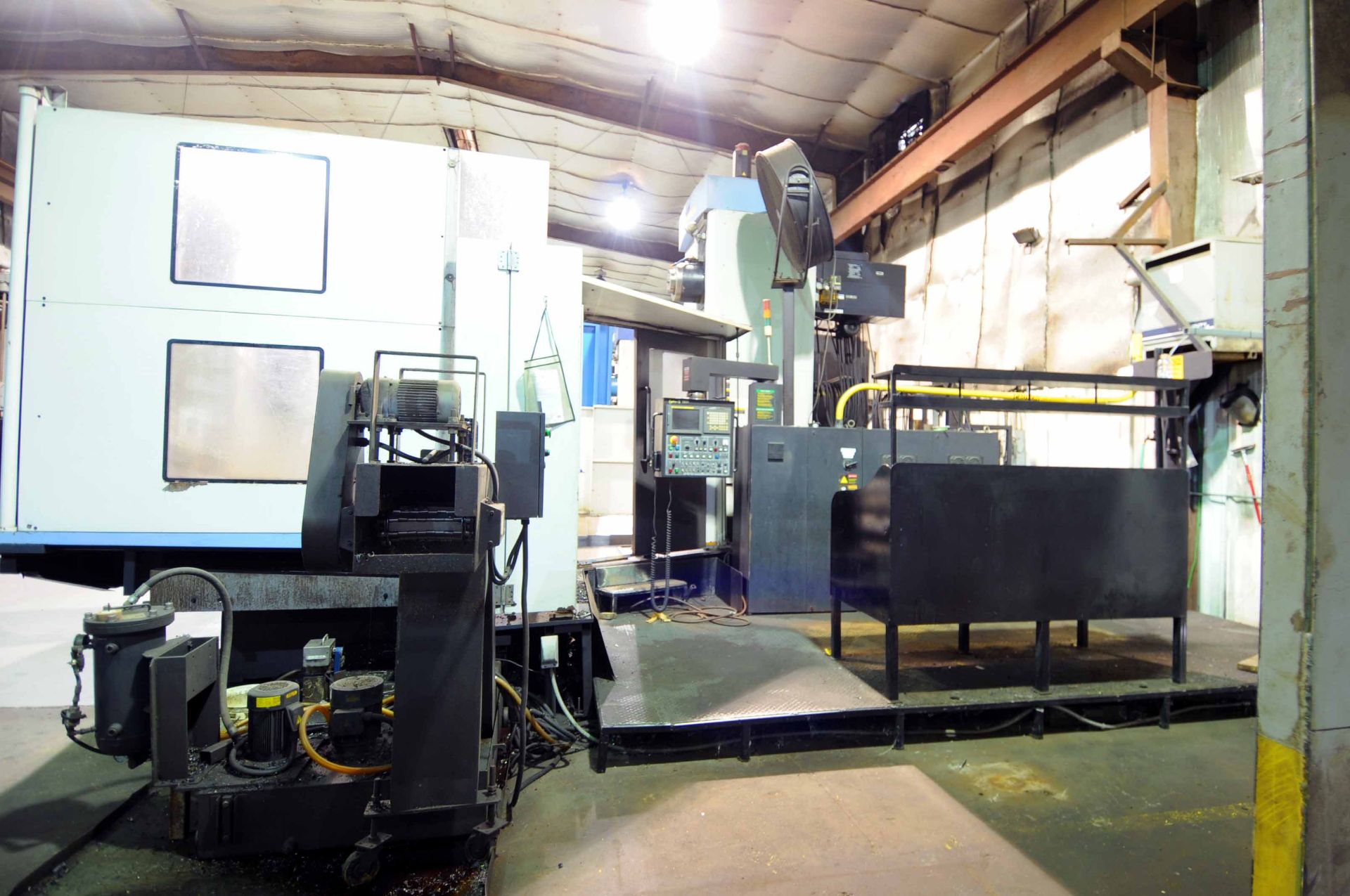 CNC HORIZONTAL BORING MILL, DOOSAN MDL. DB130CX, new 7/2007, Fanuc 18i-MB CNC control, 63" x 71" - Image 3 of 7