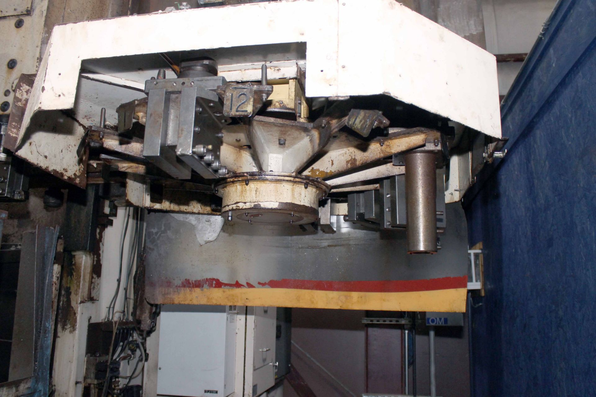 CNC VERTICAL BORING MILL, O-M LTD MDL. TM2-2ON VERTICAL CNC CHUCKER, Fanuc 15-M CNC control, 78.7" - Bild 4 aus 7