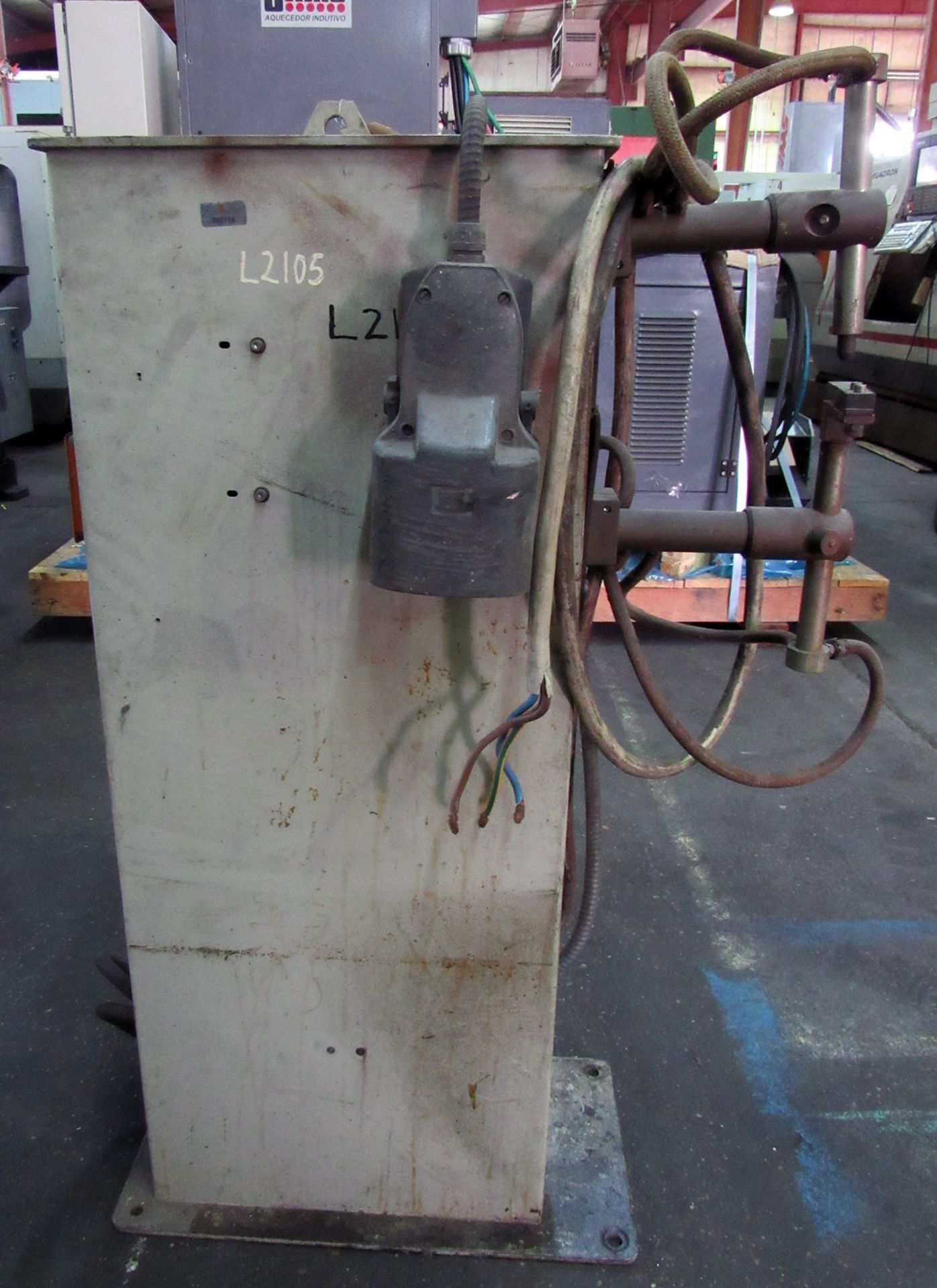 SPOT WELDER, TECNA MDL. 4608NA ROCKER ARM-TYPE, 50 Kva max welding power, 3350 amps. thermal current - Bild 5 aus 7