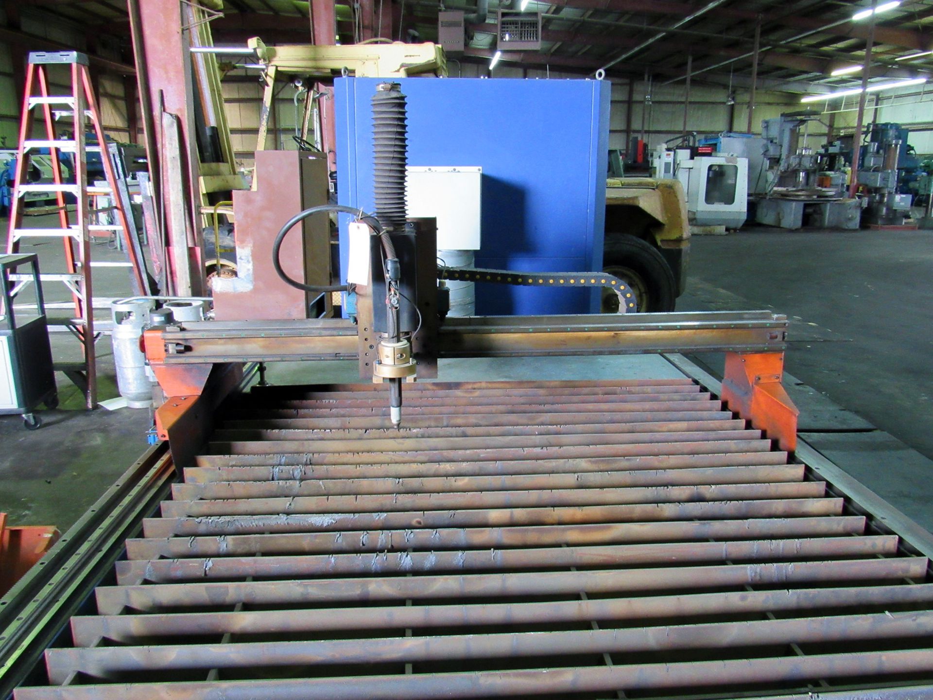 CNC PLASMA CUTTING MACHINE, VANGUARD MDL. PM510, 5' x 10 cutting cap., single plasma torch, - Image 4 of 8