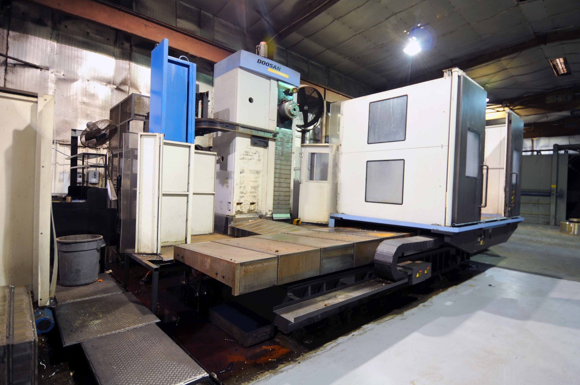 CNC HORIZONTAL BORING MILL, DOOSAN MDL. DB130CX, new 7/2007, Fanuc 18i-MB CNC control, 63" x 71" - Image 2 of 7