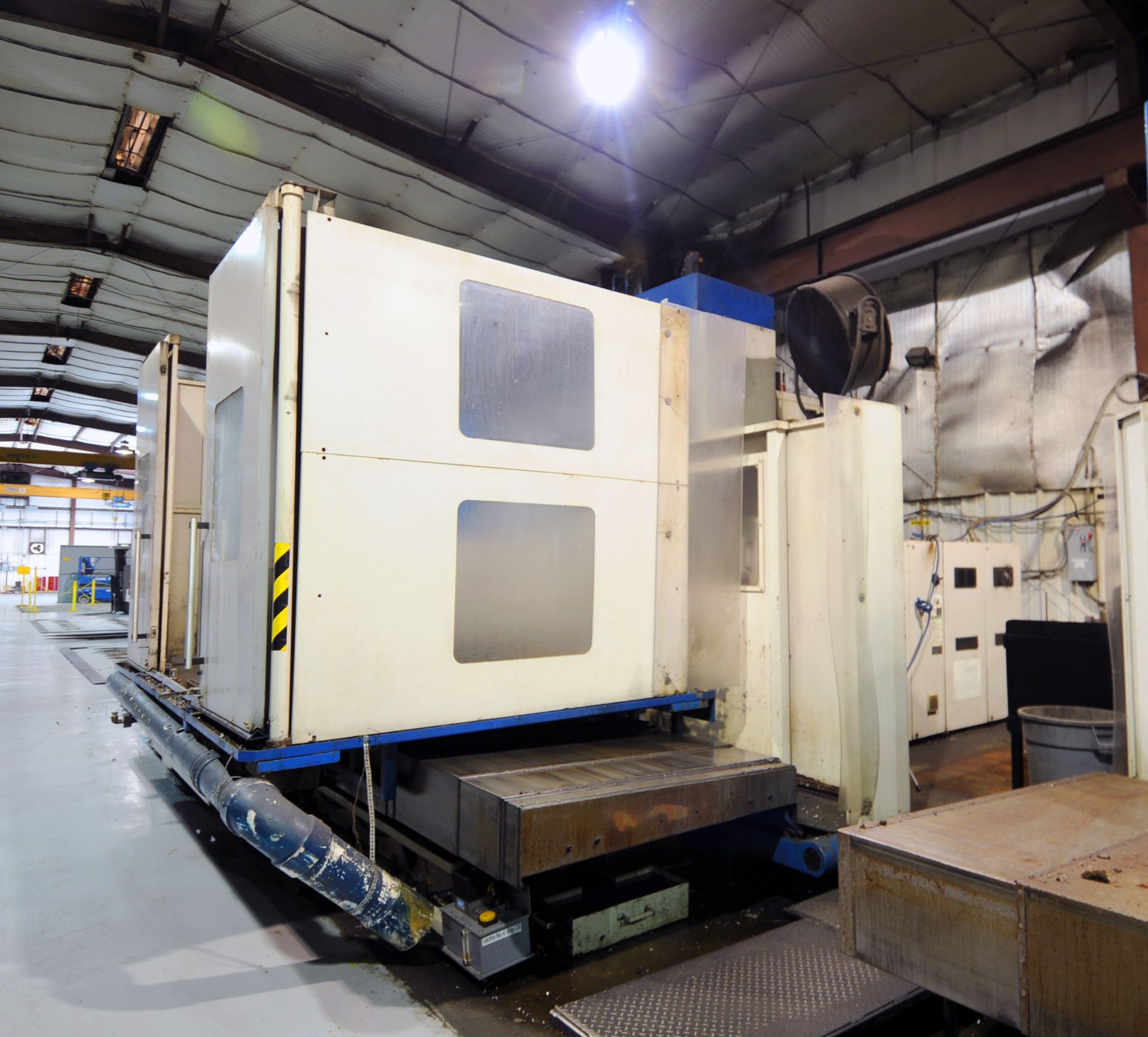 CNC HORIZONTAL BORING MILL, DOOSAN MDL. DB130C, new 4/2006, Fanuc 18i-MB CNC control, 5.12” spindle, - Image 3 of 9