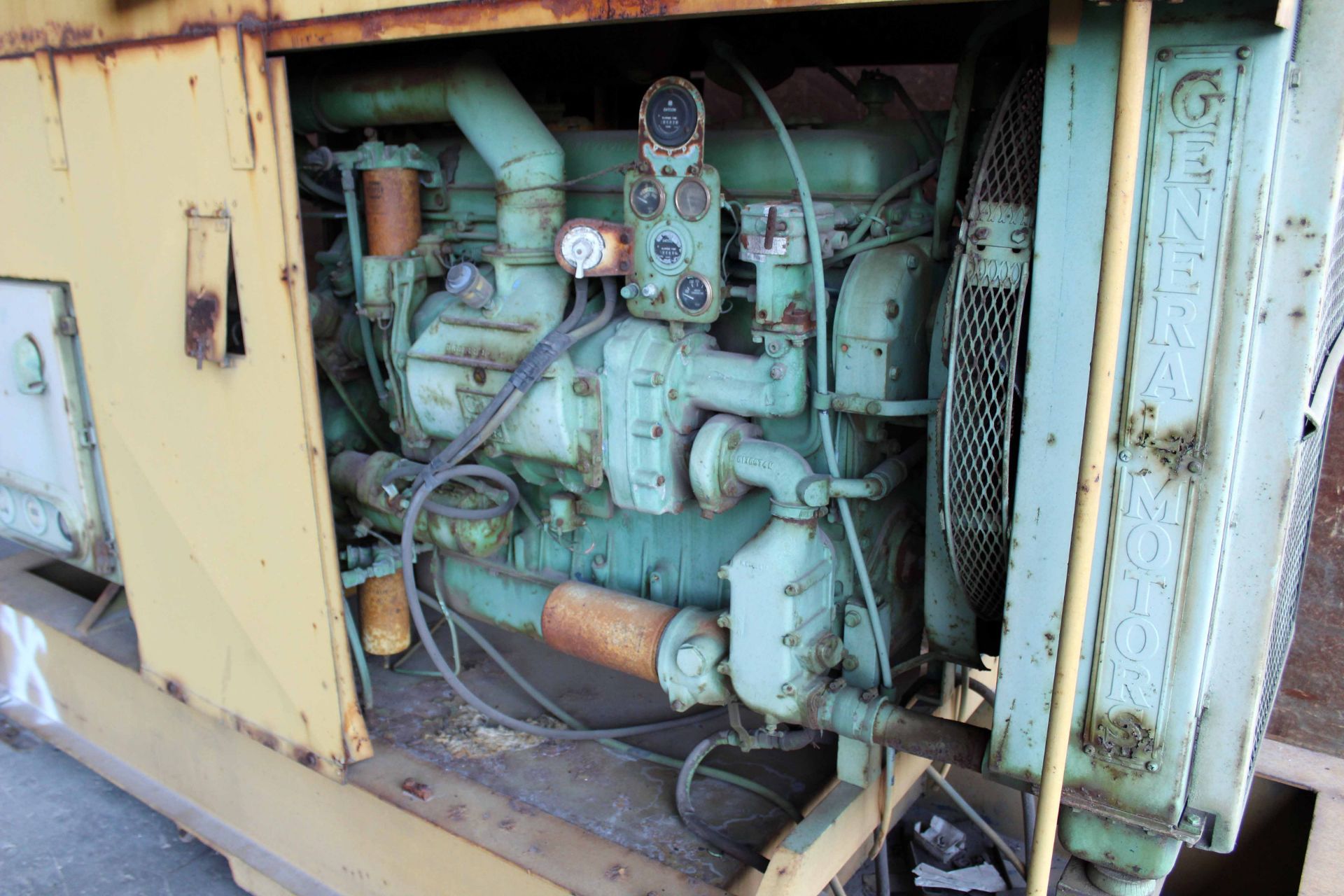 GENERATOR, GENERAL ELECTRIC, 200 KW, Detroit diesel engine, skid mounted, integral tank - Image 4 of 5