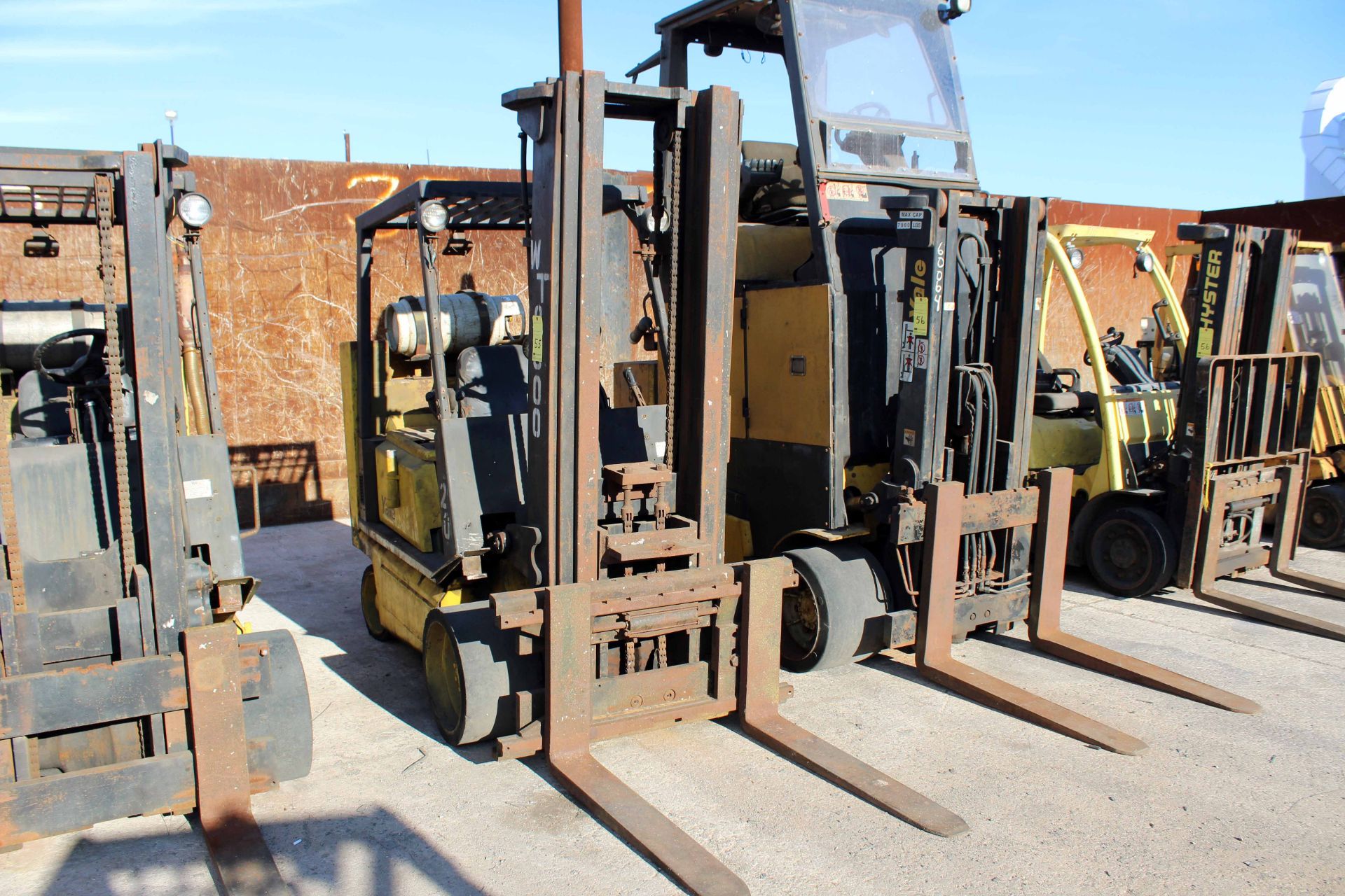 FORKLIFT, YALE 7,600 LB. CAP. MDL. GLCOB0LGNGAE0958CS, LPG pwrd., 7,600 lb. cap. @ 24" L.C., 215" - Image 4 of 4