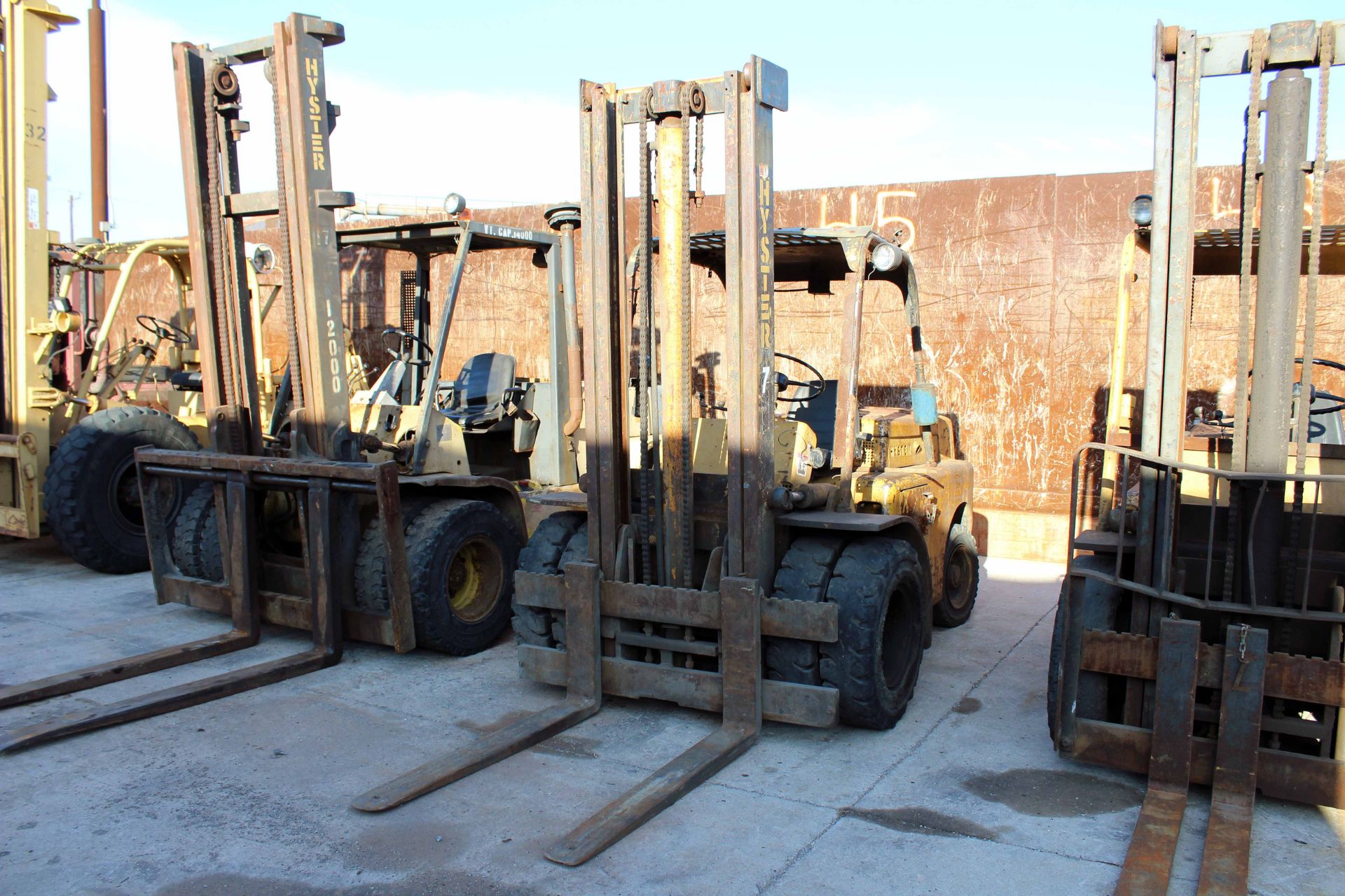 FORKLIFT, HYSTER 11,750 LB. CAP. MDL. H80C, diesel pwrd., 54"L. forks, S/N C005D18149Y - Image 4 of 4