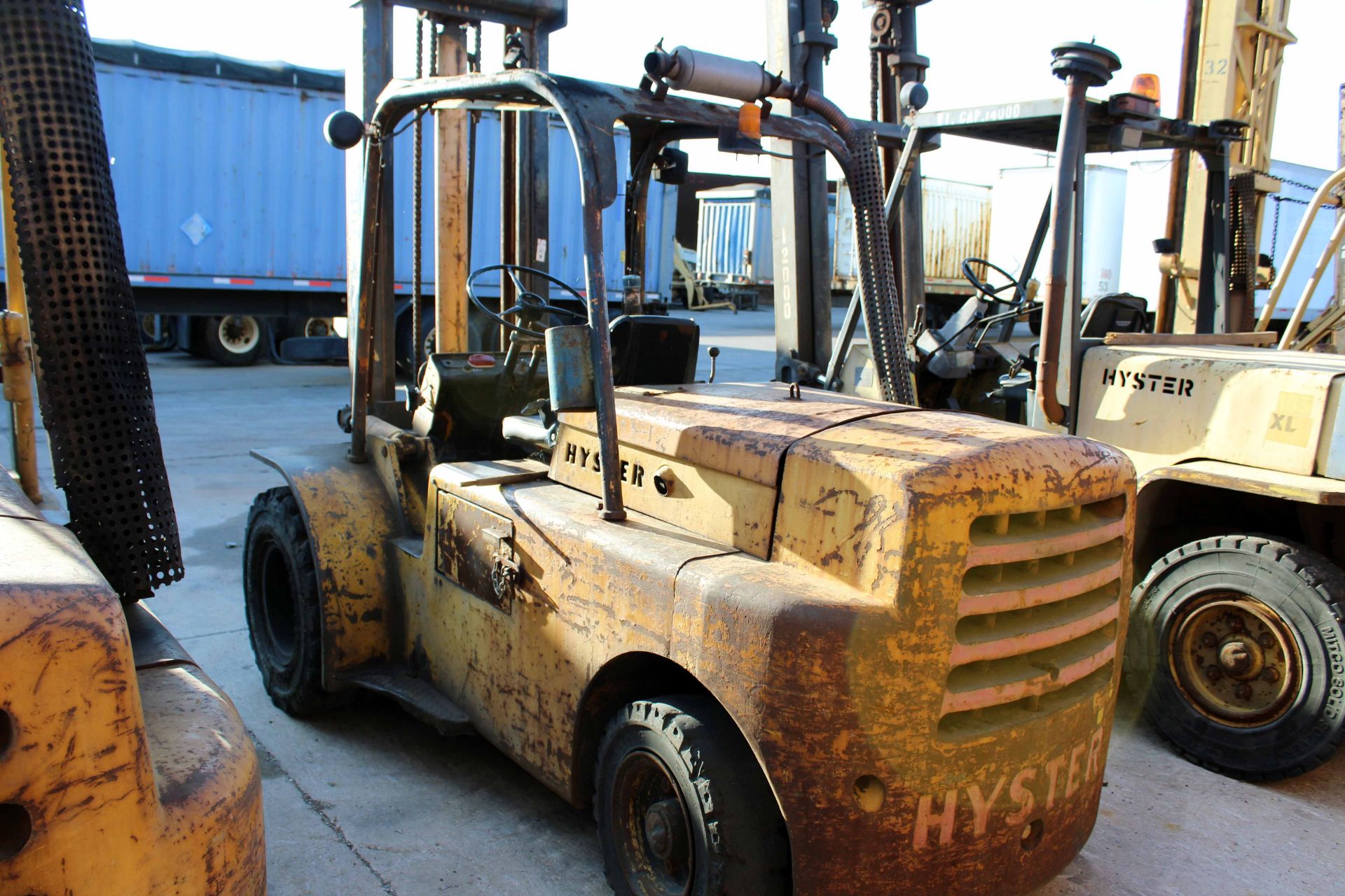 FORKLIFT, HYSTER 11,750 LB. CAP. MDL. H80C, diesel pwrd., 54"L. forks, S/N C005D18149Y - Image 2 of 4