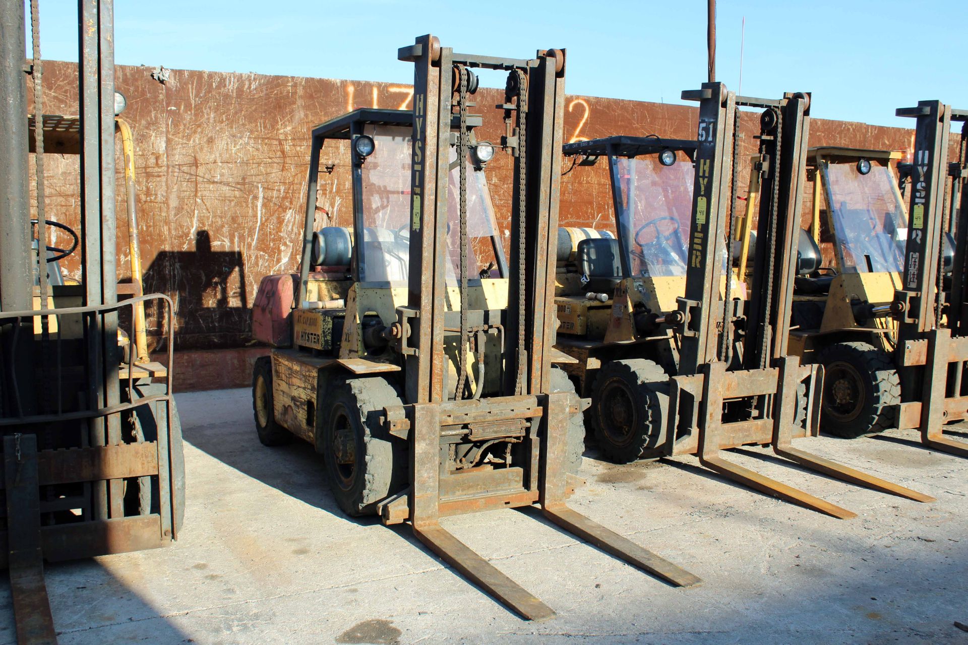 FORKLIFT, HYSTER 8,000 LB. CAP. MDL. H80XL, LPG pwrd., 8,000 lb. cap. @ 20" L.C., 149" max. lift, - Image 3 of 4