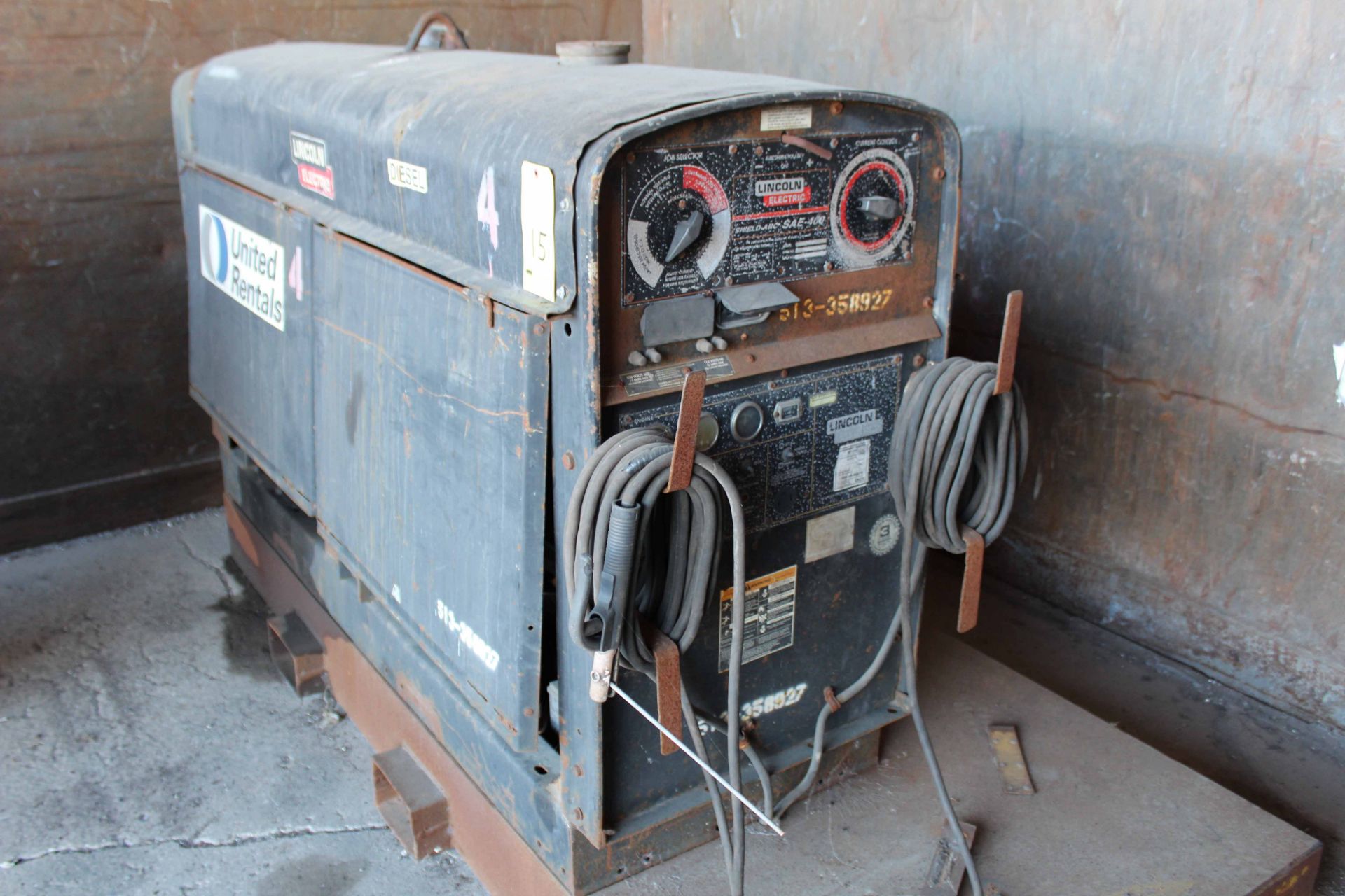PORTABLE WELDER, LINCOLN SAE400 MDL. K1278-5, 400 amps @ 40 v. 60% duty cycle, mtd. to steel skid, - Image 2 of 3