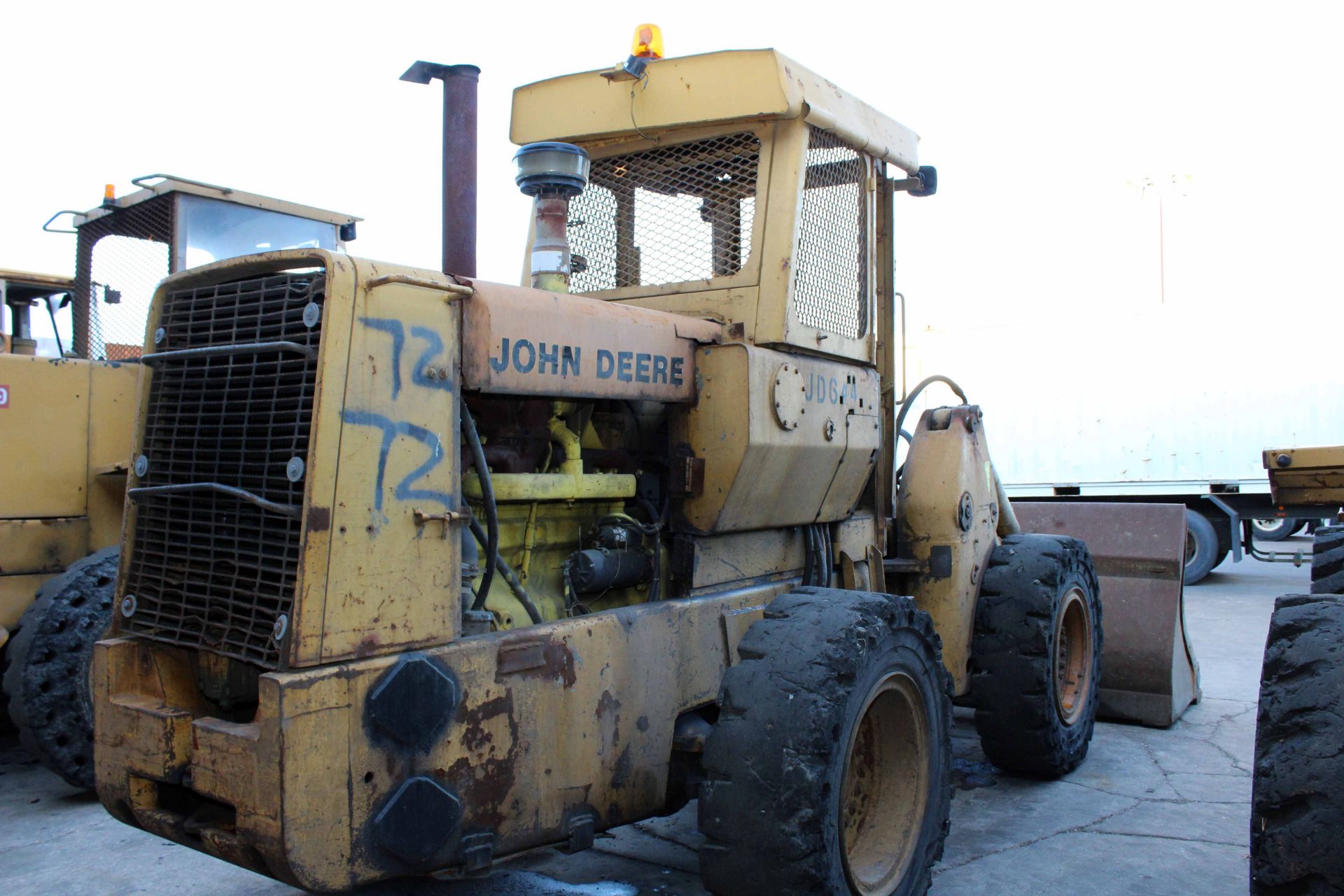 ARTICULATED FRONT END LOADER, JOHN DEERE MDL. JD644A, 2-1/4 cu. yd. bucket, S/N 144737 - Image 2 of 6