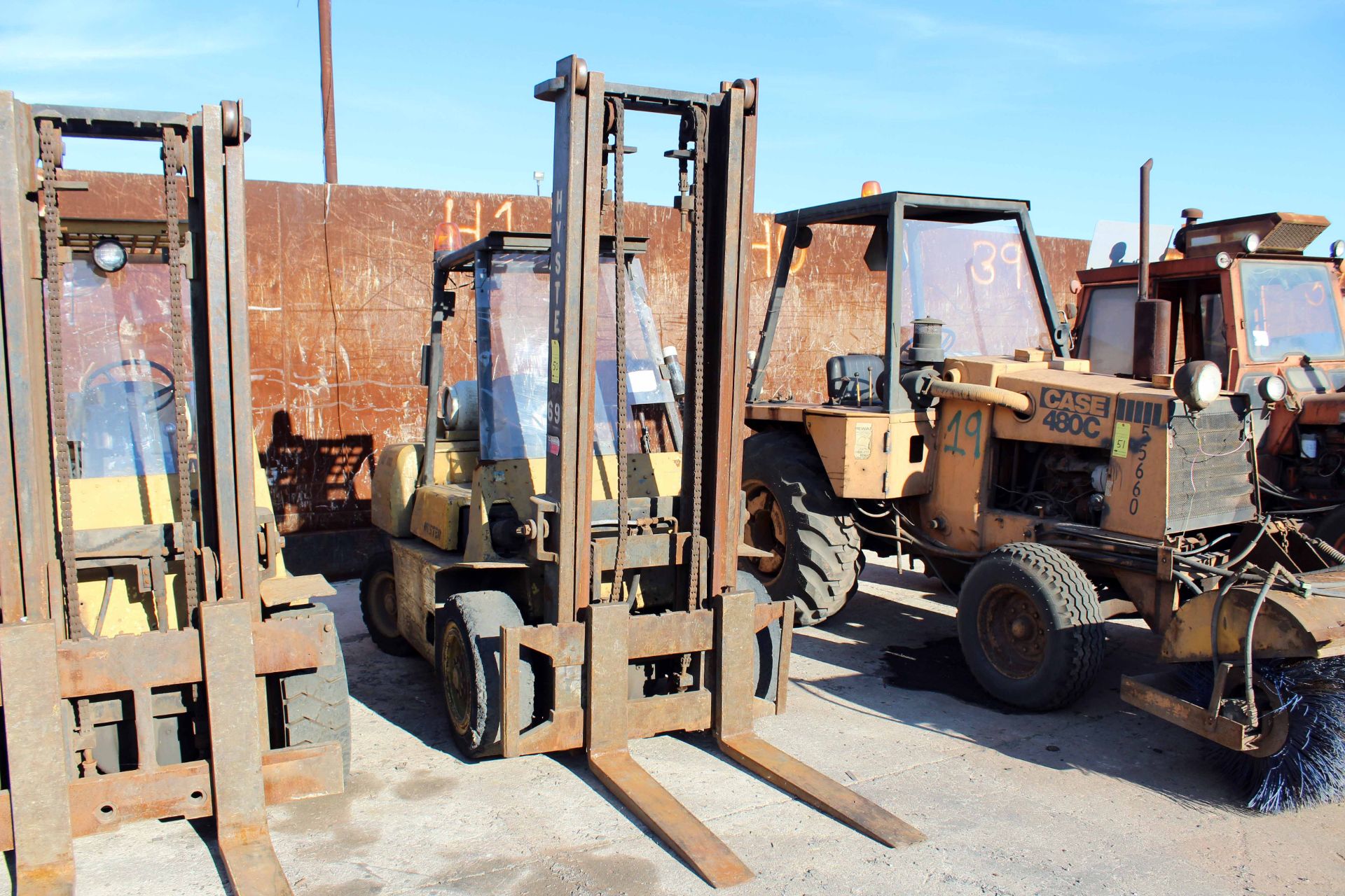 FORKLIFT, HYSTER 8,000 LB. CAP. MDL. H80XL, LPG pwrd., 54" forks, wide fork carriage, S/N - Image 3 of 4