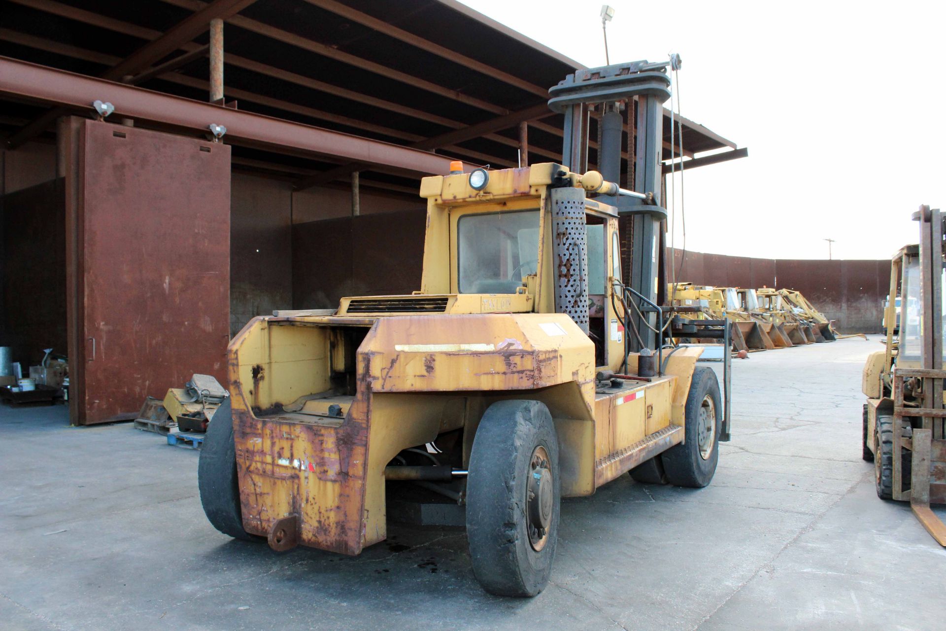 FORKLIFT, TAYLOR 30,000 LB. CAP. MDL. TY300M, enclosed cab, 96" forks, wide fork carriage, rubber - Image 2 of 5