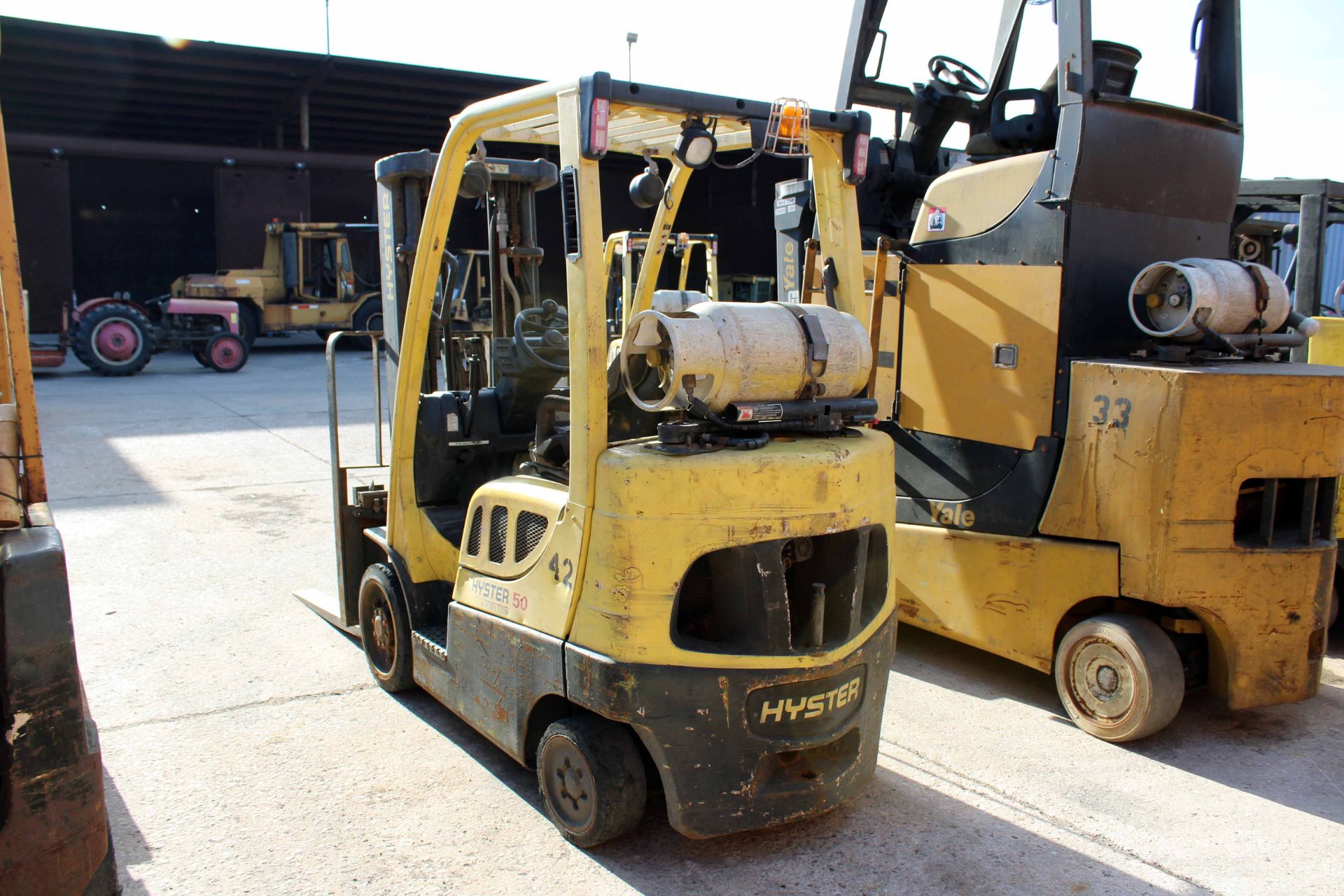 FORKLIFT, HYSTER 4,550 LB. CAP. MDL. S50FT, LP pwrd., Monotrol trans., 171" max. lift, 42" forks, - Image 3 of 4