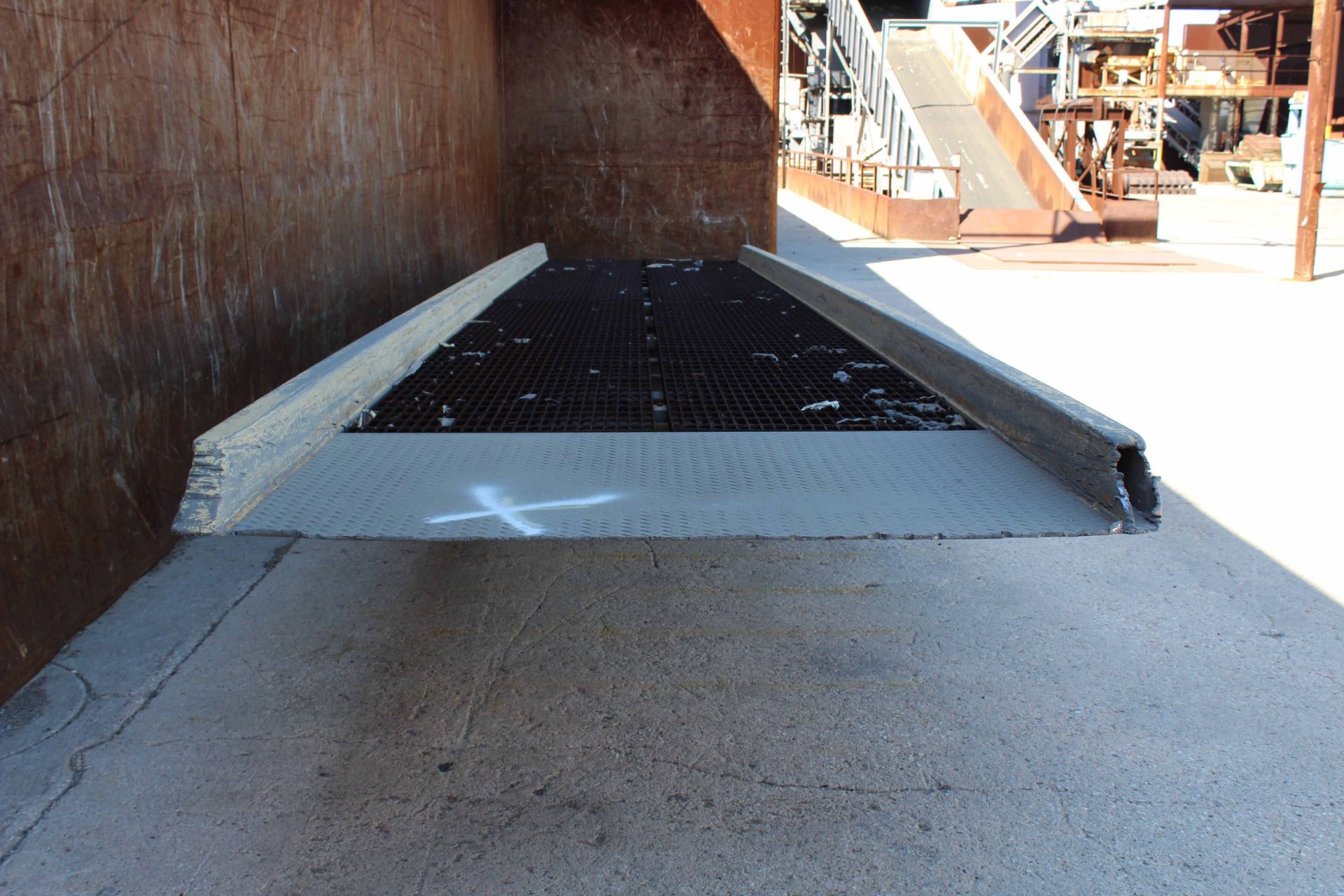 PORTABLE TRUCK RAMP, COPPERLOY, aluminum w/aluminum side frames, bar grate steel deck, transport - Image 3 of 5