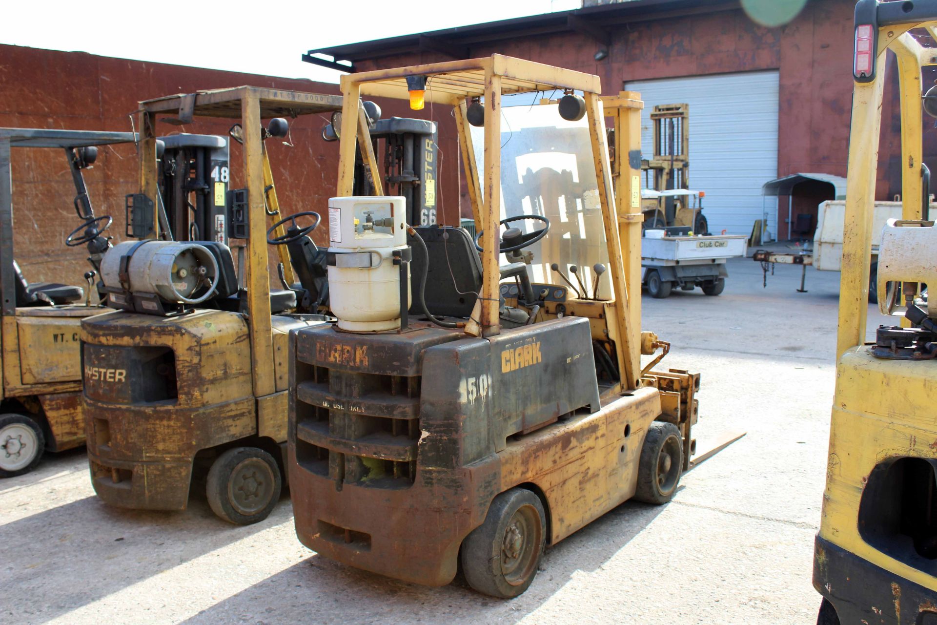 FORKLIFT, CLARK MDL. C300-40, rotator attach. w/pwr. forks, S/N 356-470-4376-1179 (Unit No. 50) - Image 4 of 5