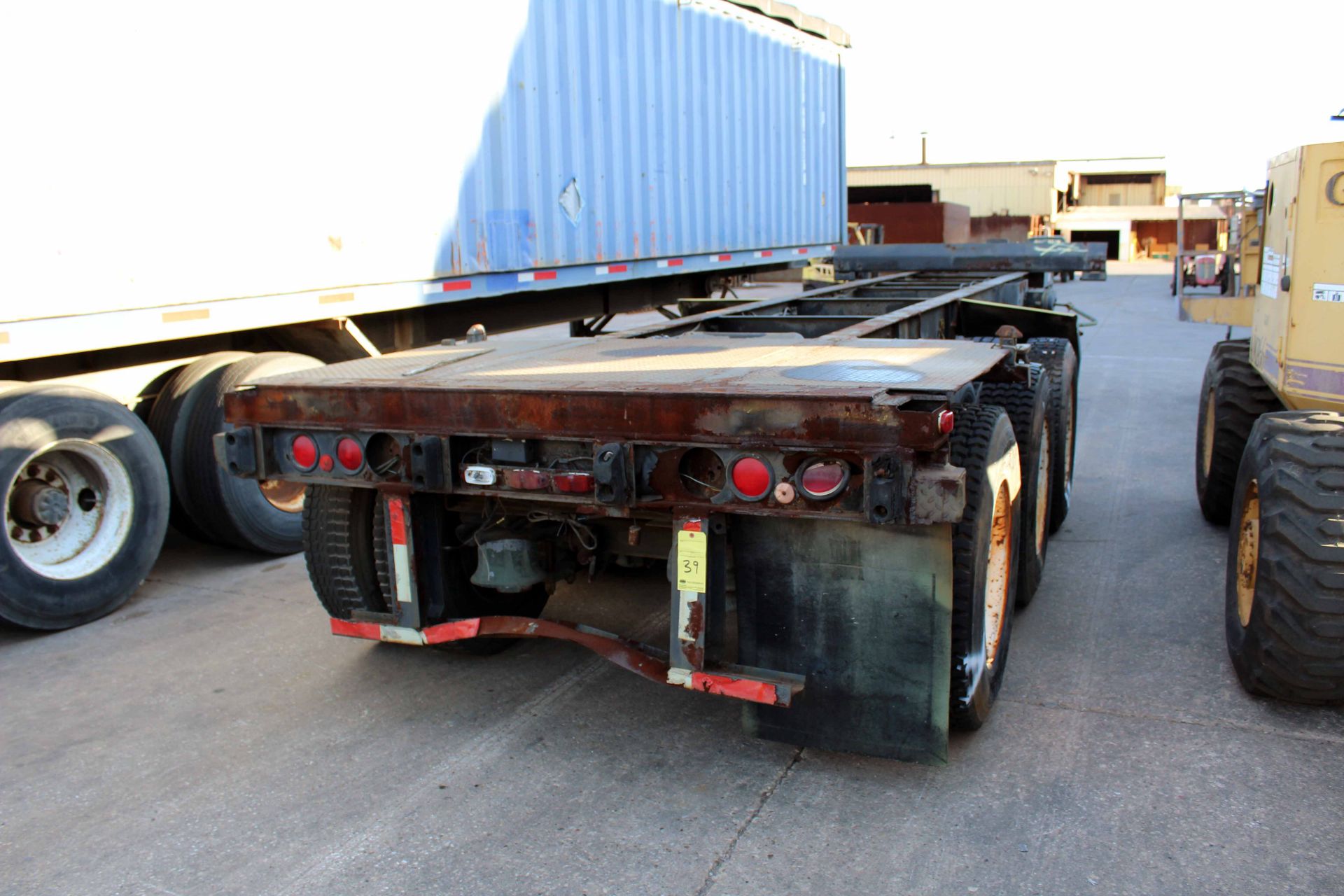 CONTAINER TRAILER FRAME, CUSTOM 20', triple axle, landing gear - Image 2 of 2