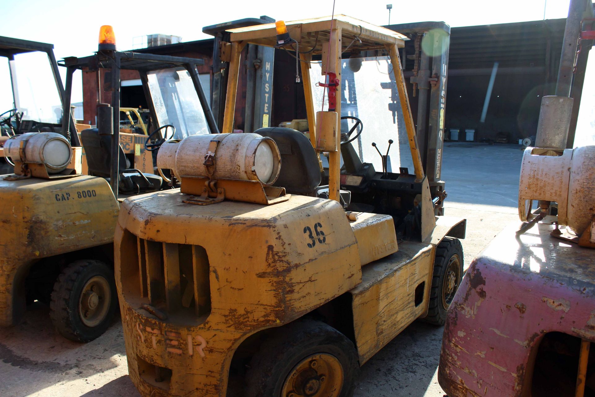 FORKLIFT, HYSTER 8,000 LB. CAP. MDL. H80XL, LPG pwrd., 8,000 lb. cap. @ 20" L.C., 149" max. lift,