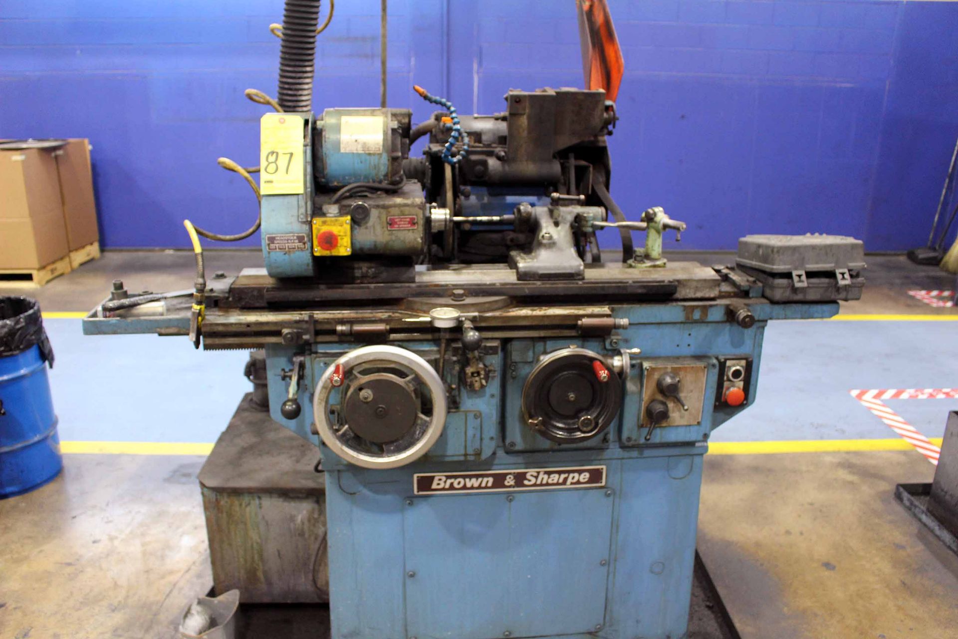 UNIVERSAL CYLINDRICAL GRINDER, BROWN & SHARPE 8" X 24" MDL. 8X24, swivel workhead & wheelhead,