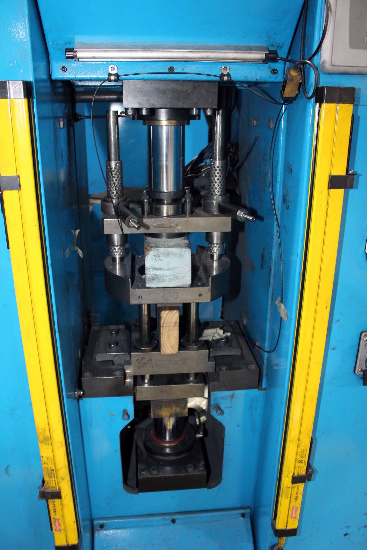 HYDRAULIC POWDER PRESS, TELEDYNE PRESS SYSTEMS 15 T. CAP. MDL. 15TCNC, CNC control, 15 T. cap. @ 2, - Image 2 of 5