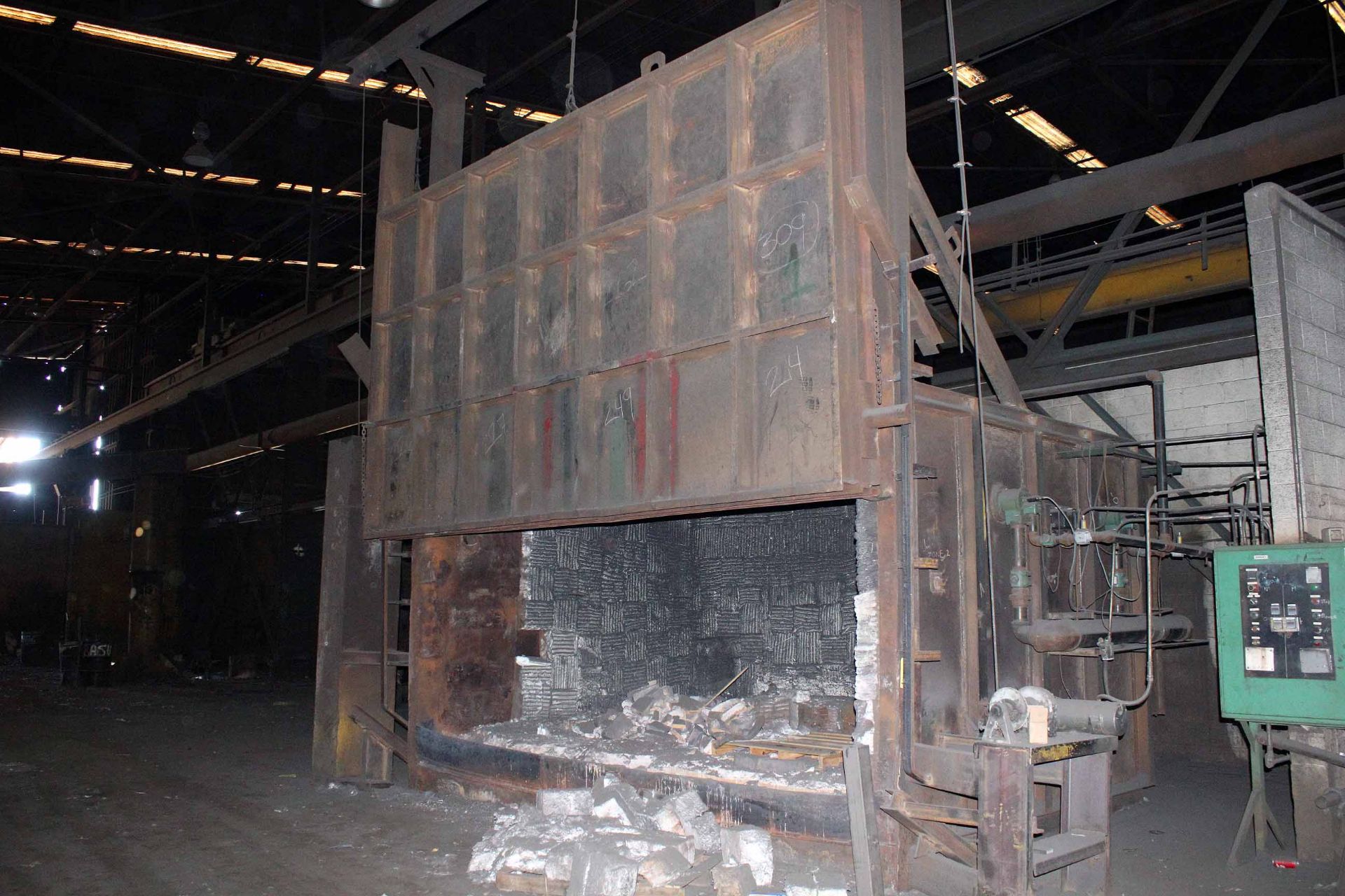 STRESS RELIEF FURNACE, 15'W. x 10' dp. x 7' ht., gas fired, ceramic wool lined, fire brick base,