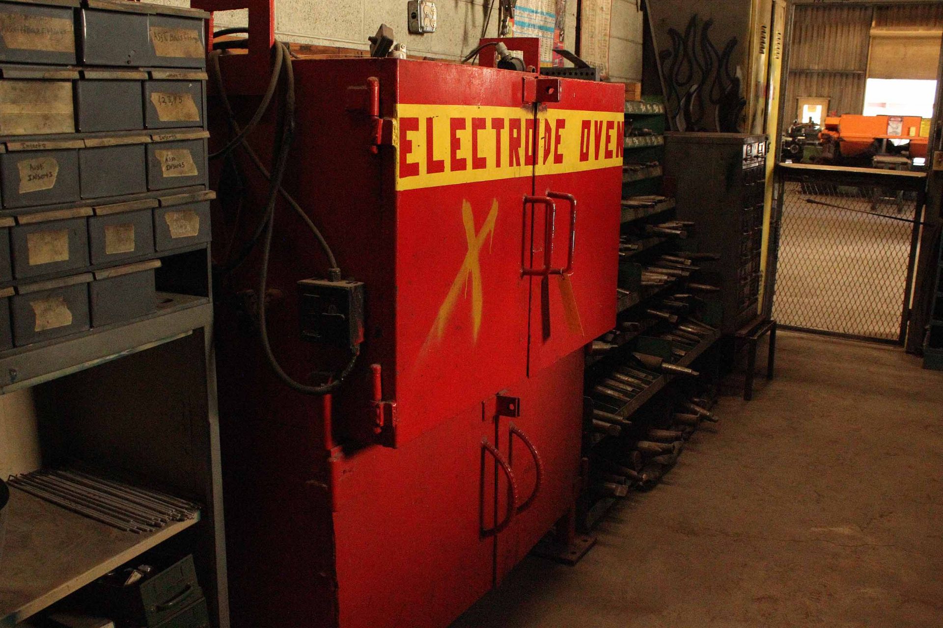 ELECTRODE OVEN, 4'W. x 28-1/2" dp. x 60" ht. - Image 2 of 3