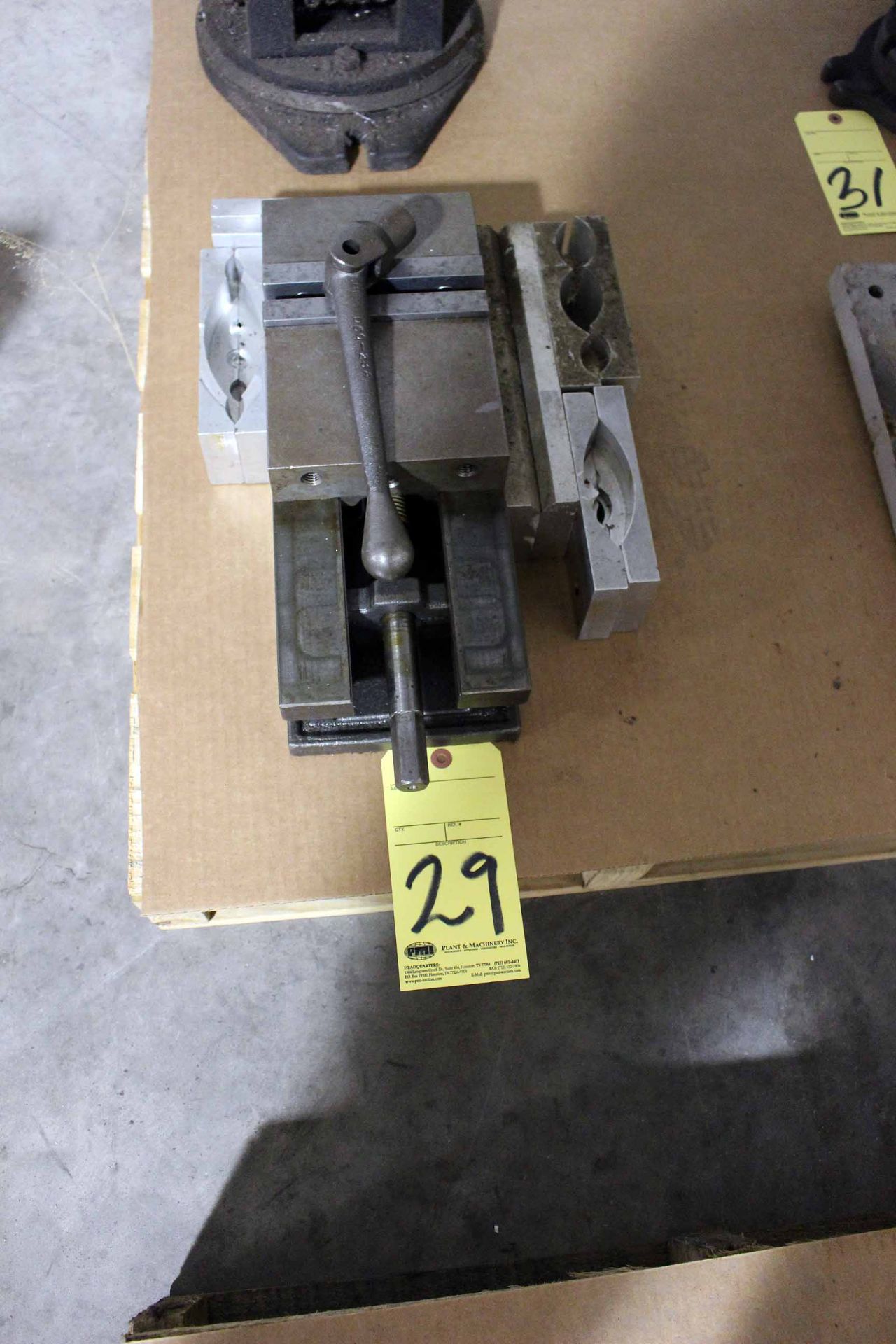 MACHINE VISE, KURT 6" (Location A)