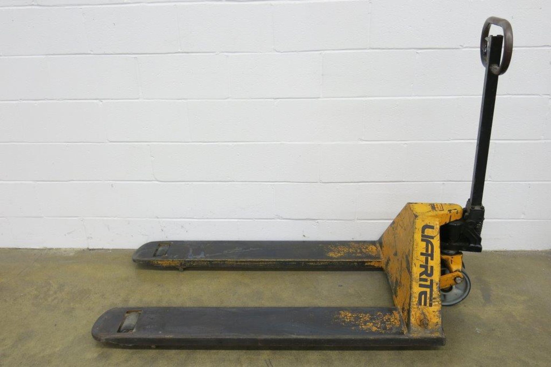 LIFTRITE PALLET TRUCK - Image 4 of 4