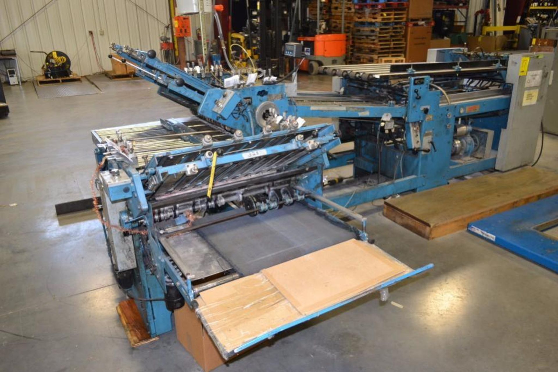 Baumfolder 26 in. x 40 in. Continuous Feed Folder Model 726, S/N UA5-177 with 8-Page & Hang-on Deliv - Image 2 of 3