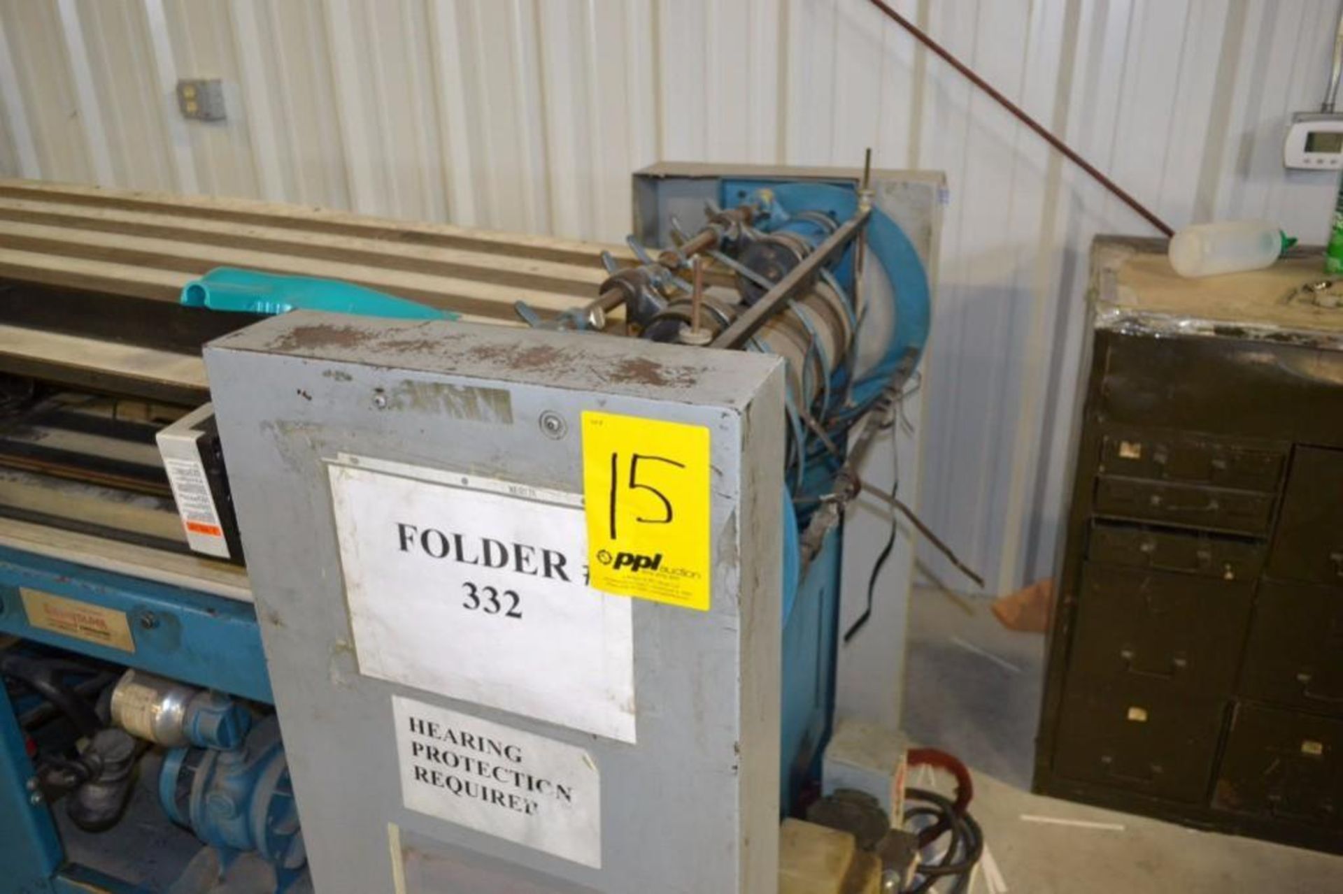 Baumfolder 26 in. x 40 in. Continuous Feed Folder Model 726, S/N TD4-107, with 8-Page & Hang-on Deli - Image 3 of 3