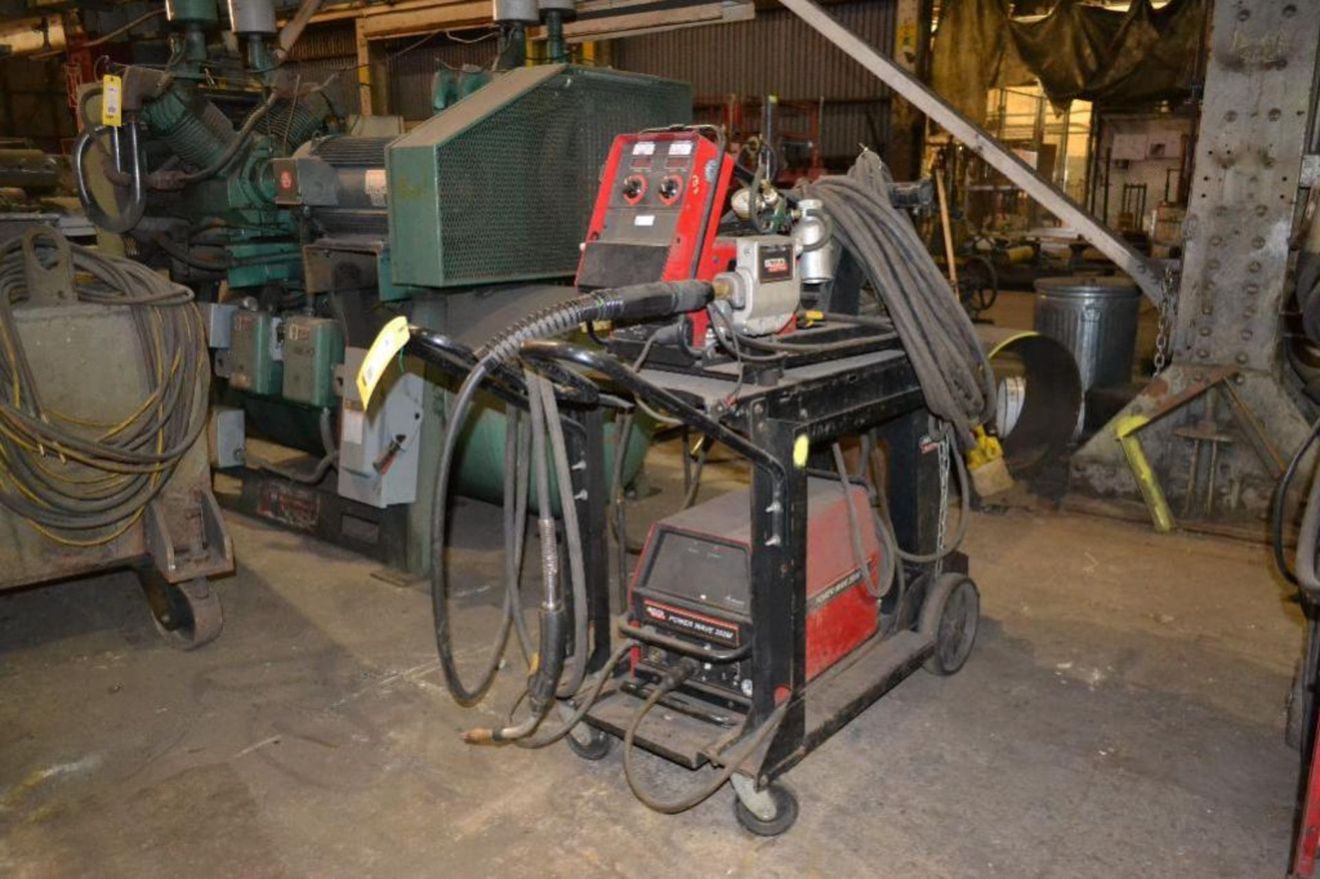 Lincoln 350 Amp Portable MIG Welder Model Powerwave 355, with 10M Wire Feed